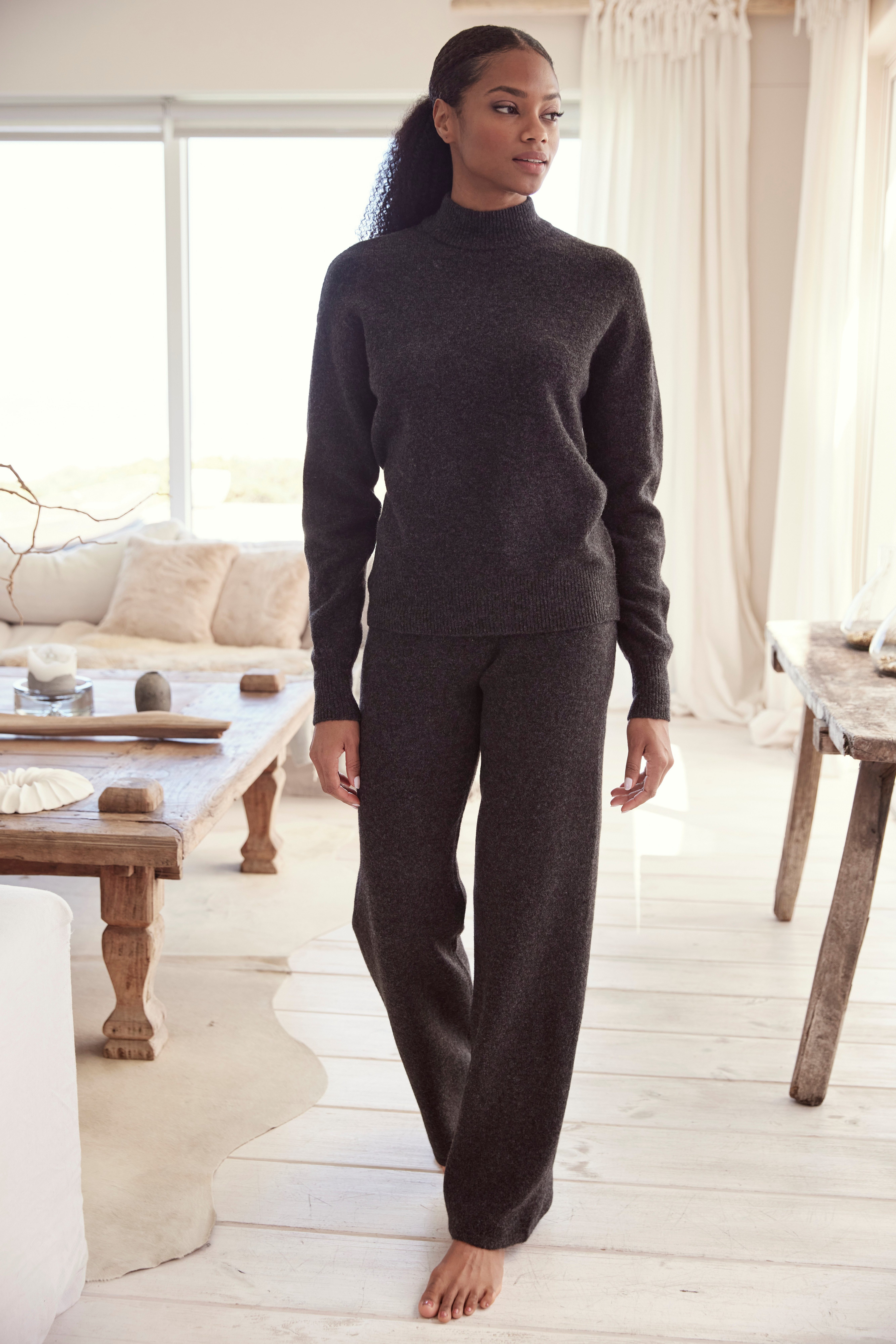 LASCANA Strickpullover mit Stehkragen und Rippbündchen, Loungewear