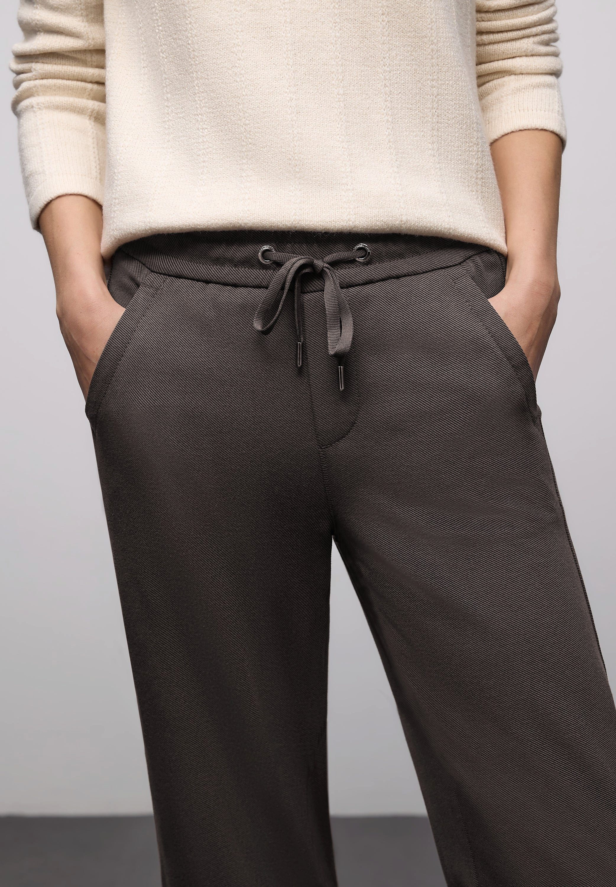 STREET ONE Stoffhose Straight Leg Hose mit Tape (1-tlg) günstig online kaufen