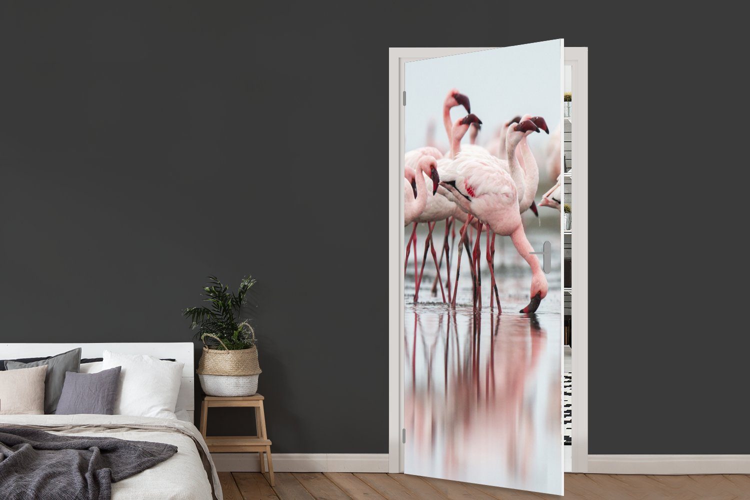 Eine cm 75x205 Tür, von Türtapete bedruckt, MuchoWow St), Gruppe Wasser, steht Fototapete Flamingos (1 im Matt, Türaufkleber, für blassrosa