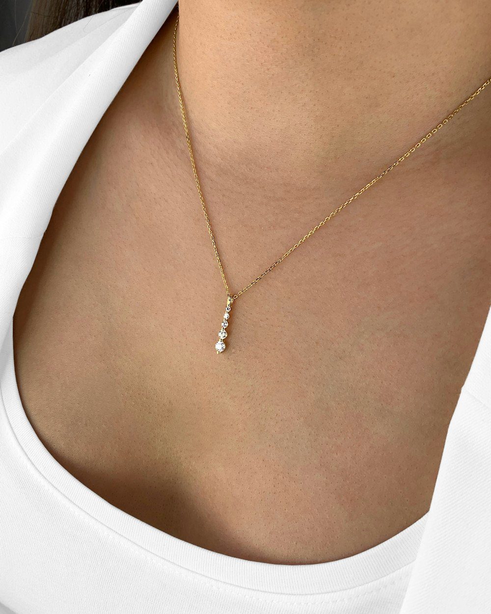 DANIEL CLIFFORD Kette mit Anhänger 'Henna' Damen Halskette Silber 925 vergoldet Anhänger Stab Kristalle (inkl. Verpackung), 45cm größenverstellbare Silberkette 18 Karat Gelbgold vergoldet Pendel