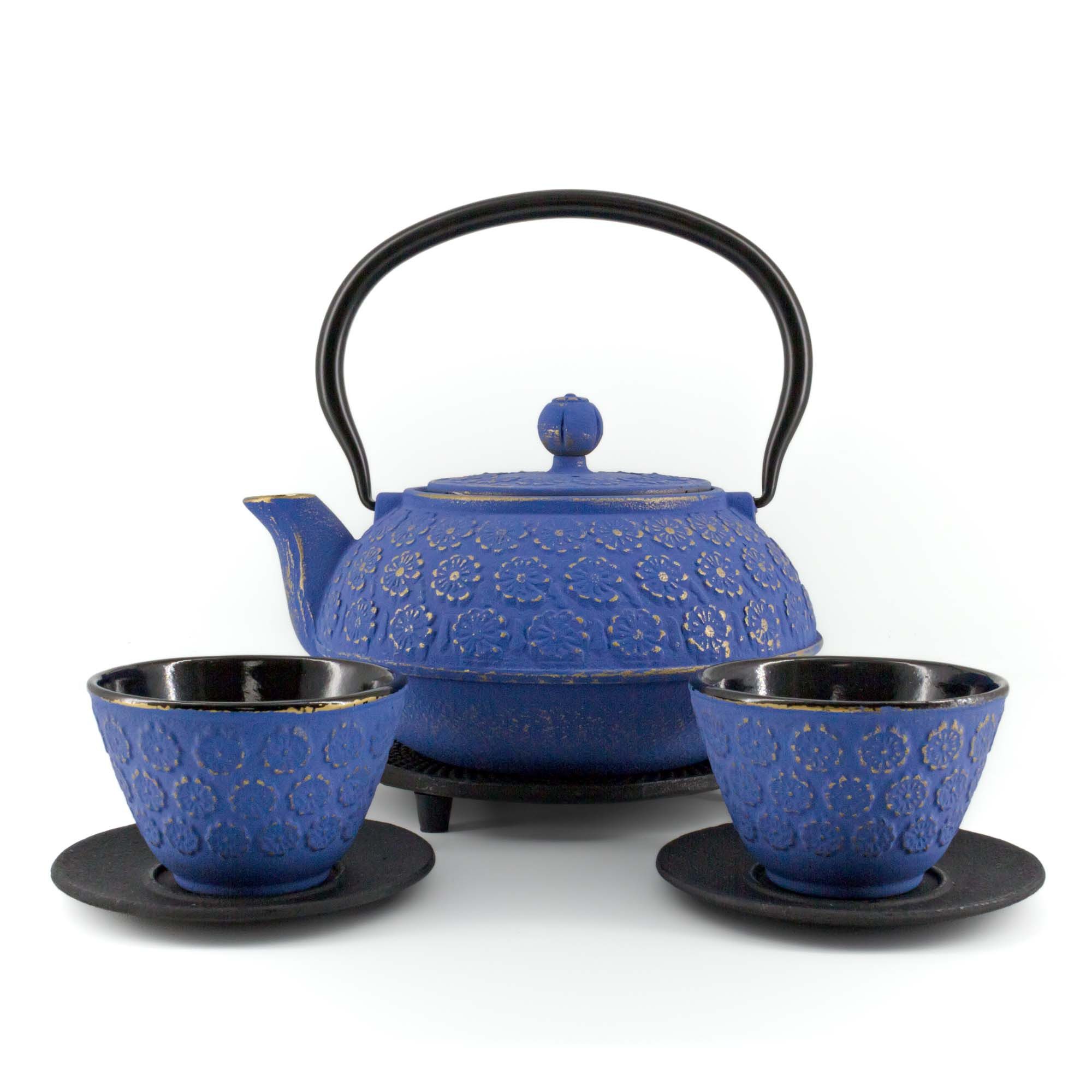 teayumi Teekanne SAKURA Tetsubin Komplett-Set Gusseisenkanne 900 ml Blaugold, 0.9 l, (Komplett-Set, 8-teilig), mit herausnehmbaren Edelstahlsieb, mit Henkel