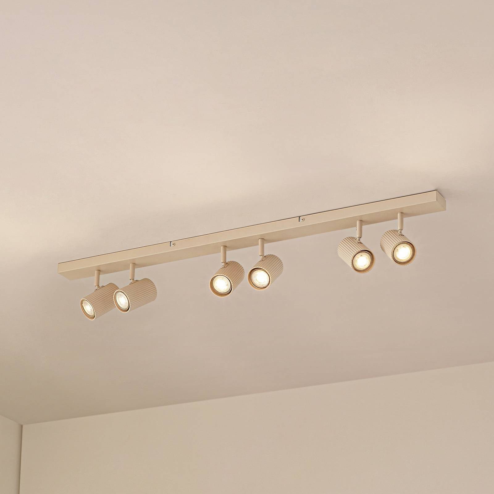 Lindby Deckenstrahler Kardis, Metall, Creme IP20, 6 x 10 W LED günstig online kaufen