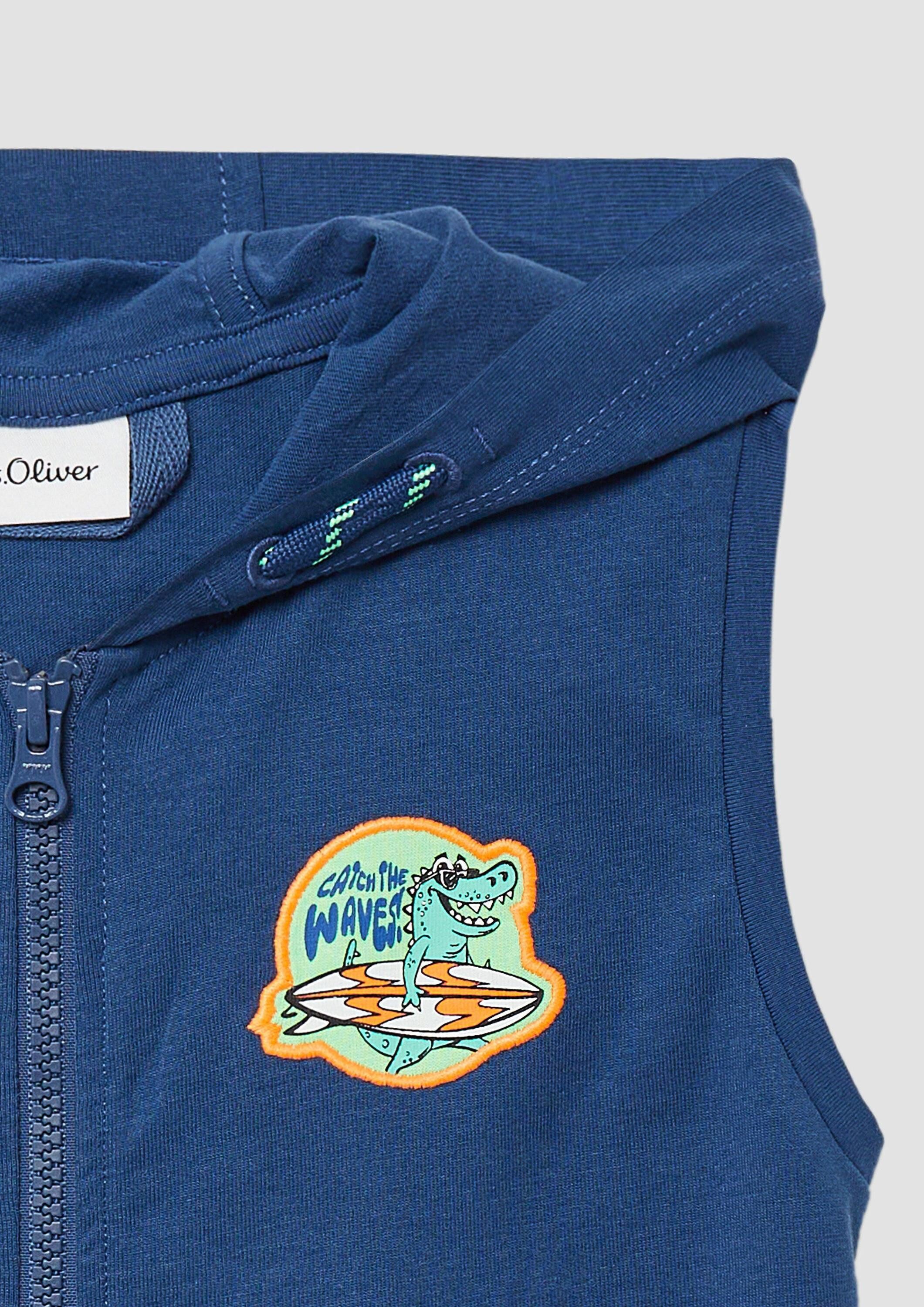 s.Oliver Funktionsweste Indoor-Weste Sweat-Weste mit Kapuze und Stickerei – Bild 4 von 4