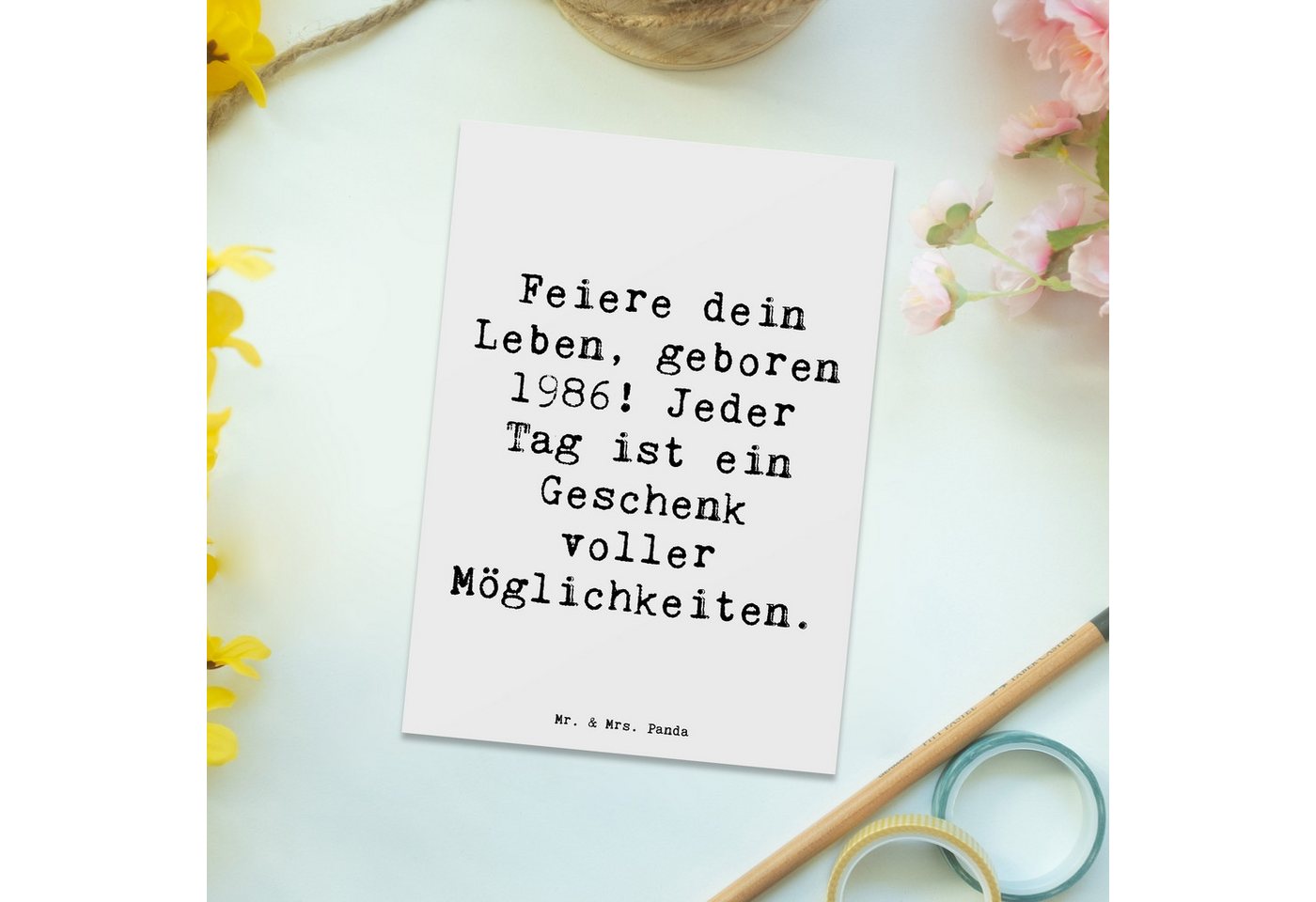 Thumbnail - Mr. & Mrs. Panda Postkarte 1986 Geburtstag - Weiß - Geschenk, Jeder Tag ist ein Geschenk, Alter, Matte Rückseite