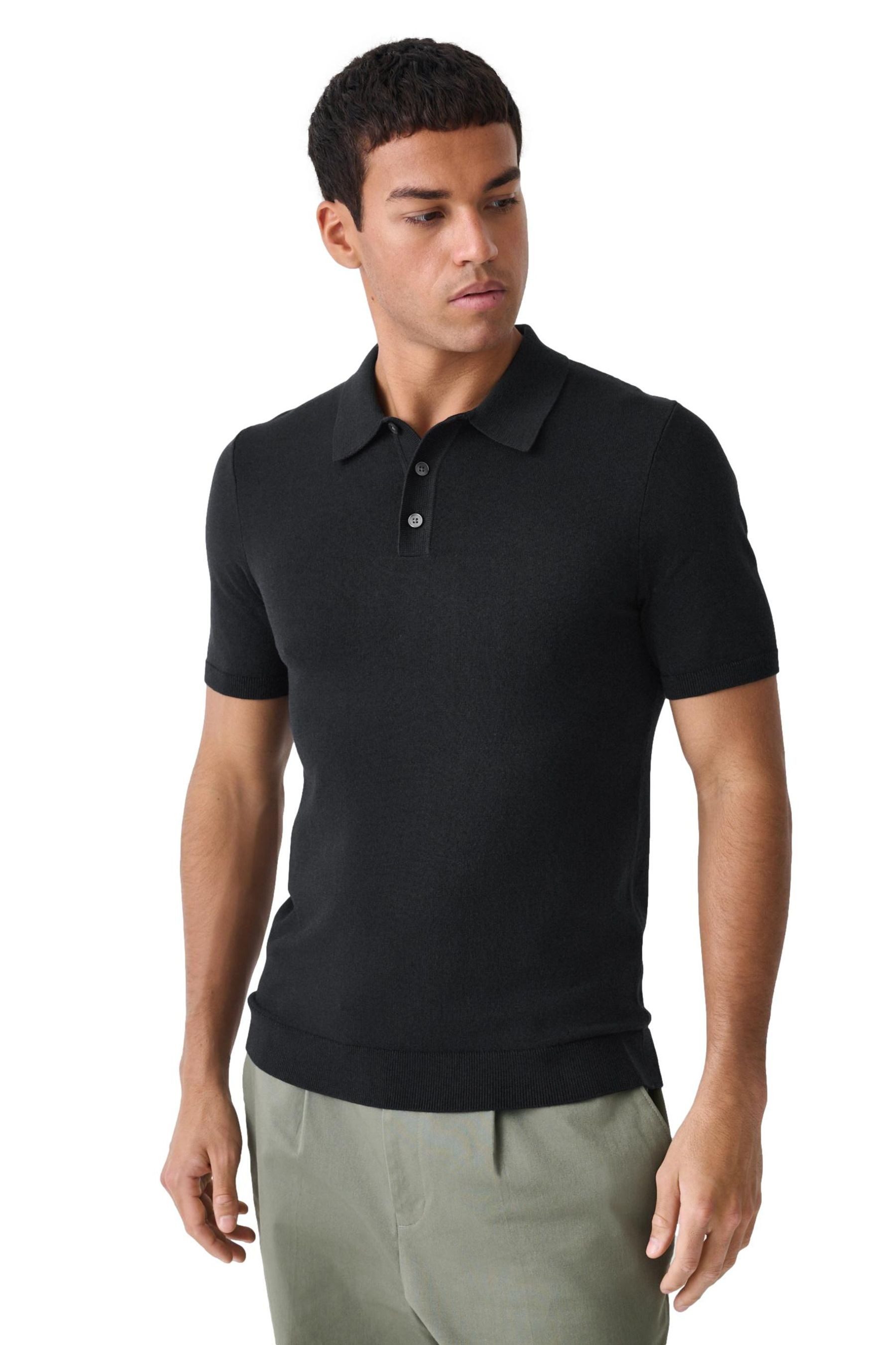 Next Poloshirt Kurzärmeliges Strick-Polohemd im Muscle Fit (1-tlg)