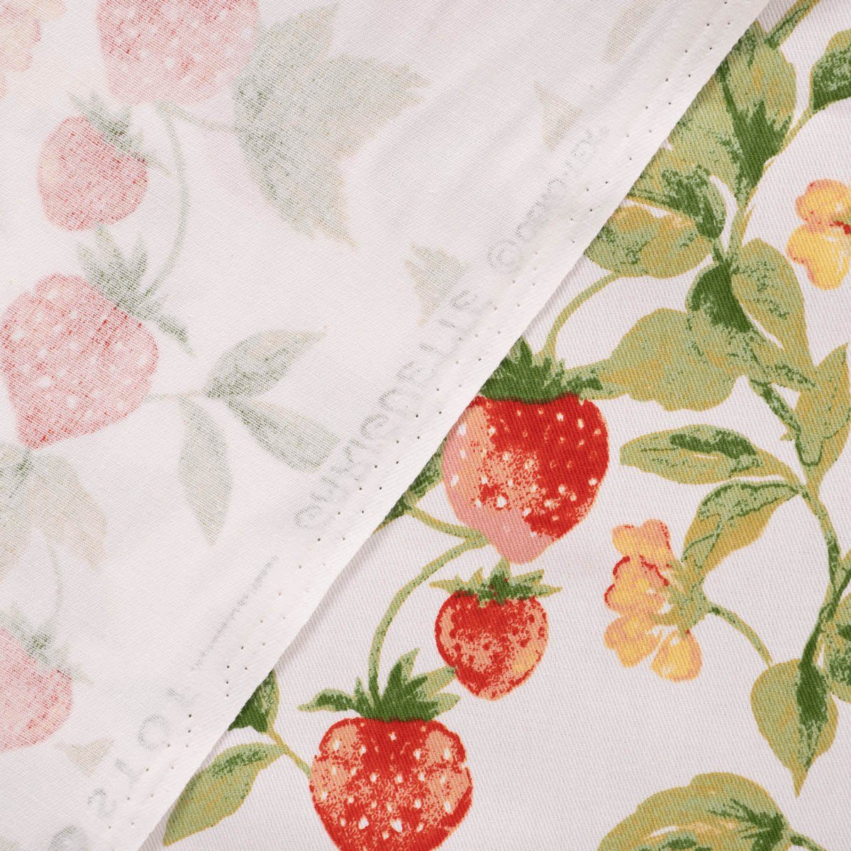 SCHÖNER LEBEN. Tischläufer Tischläufer aus Baumwolle Gariguette Erdbeeren weiß rot grün 40x160cm, made in Germany,handmade