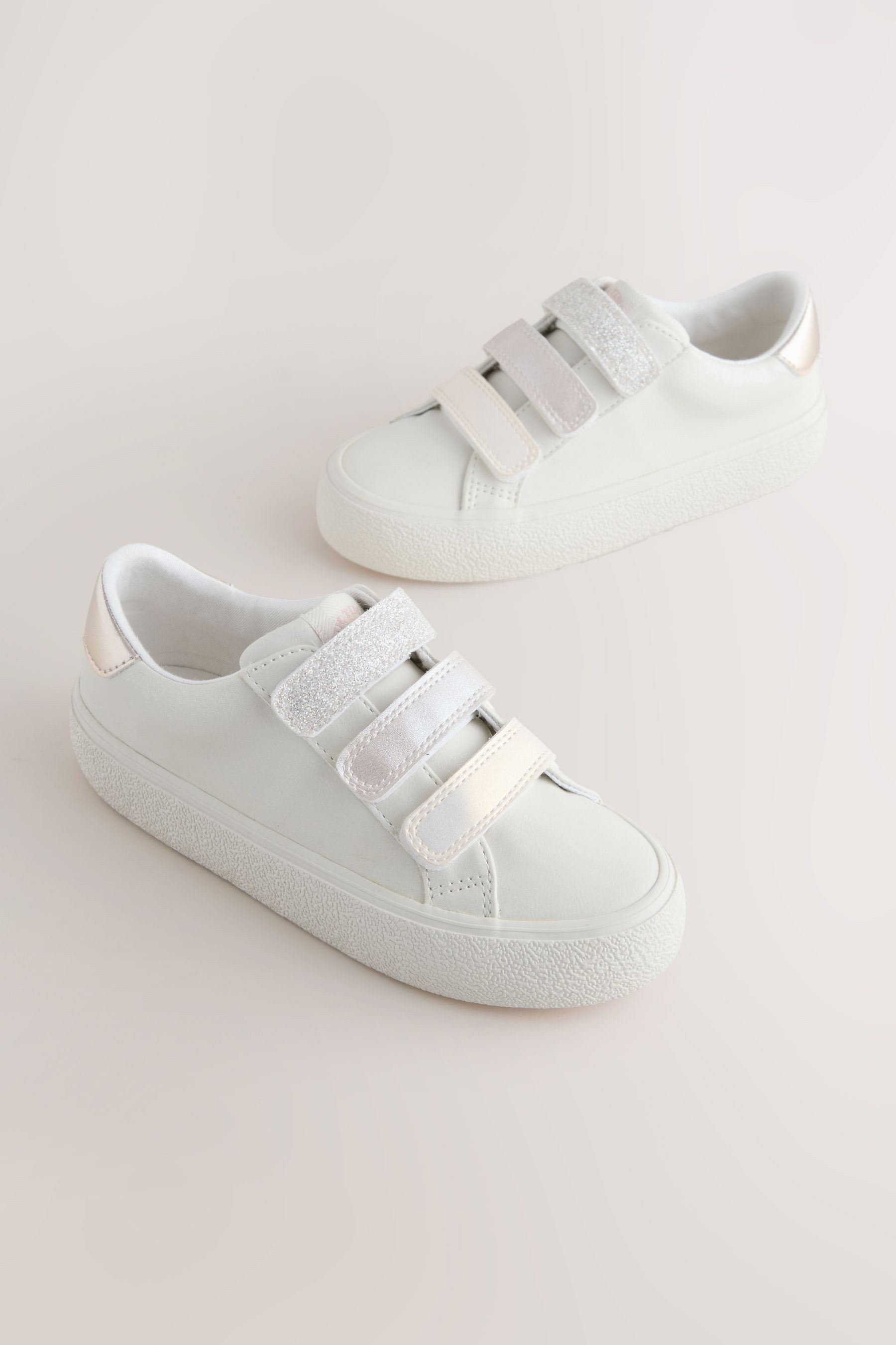 Next Sneaker mit Klettverschluss Sneaker (1-tlg)