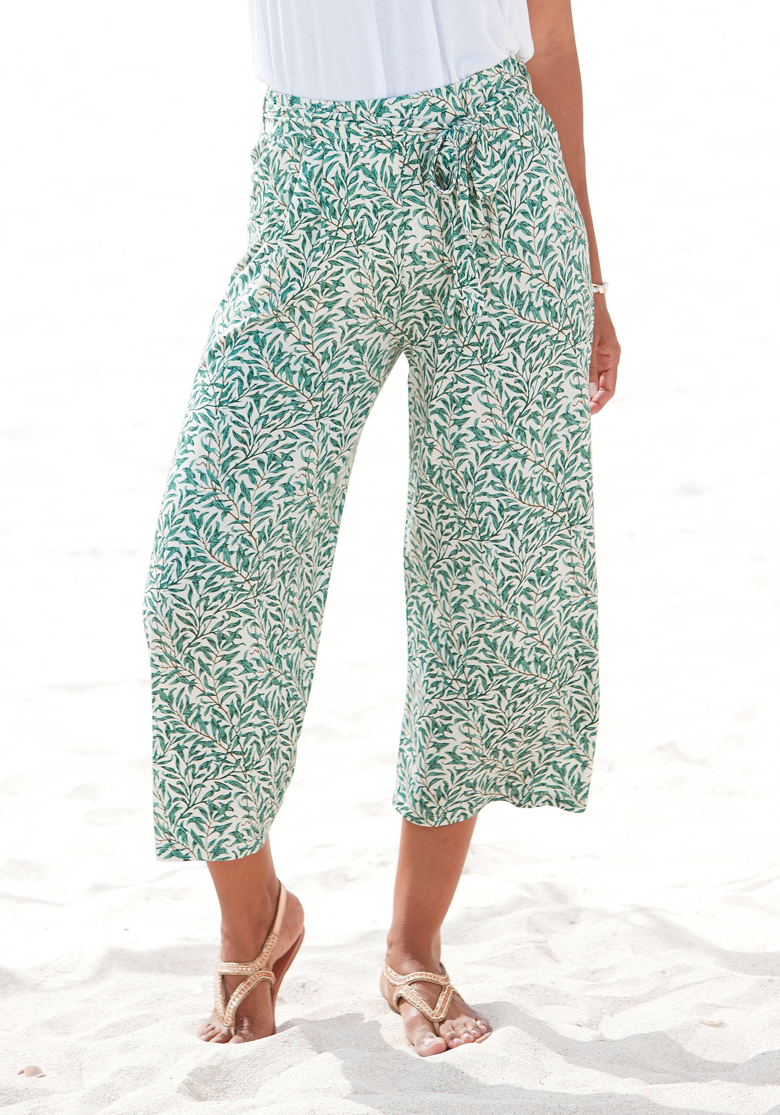 Beachtime Culotte (mit Bindegürtel) mit Blätterdruck und Bindeband,  luftig-leichte Sommerhose