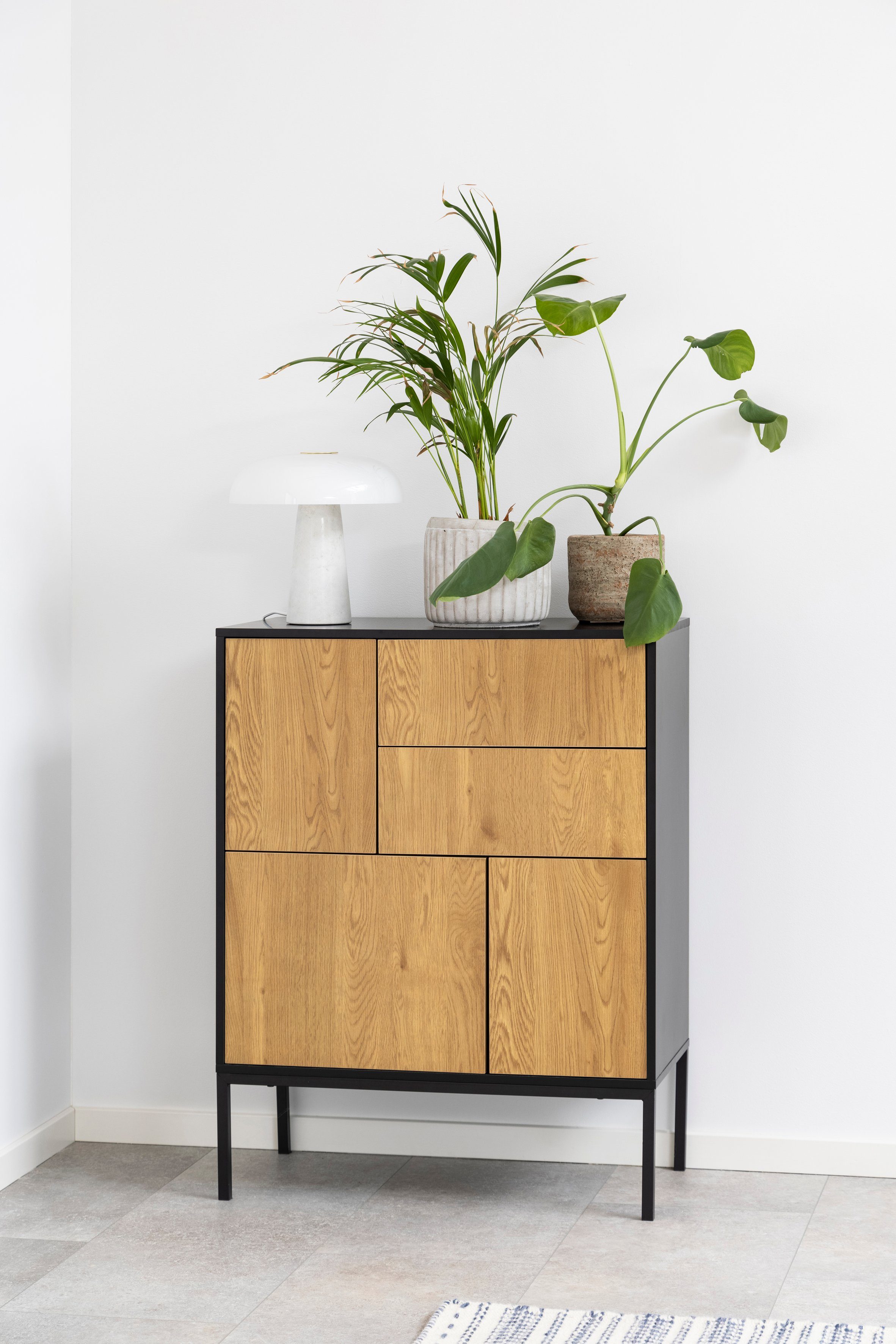 ACTONA GROUP Sideboard (1), mit Wildeiche-Nachbildung, 3 Türen und 2 Schubladen, Breite 80 cm, Kontrastierendes Gestell aus schwarz pulverbeschichtetem Metall