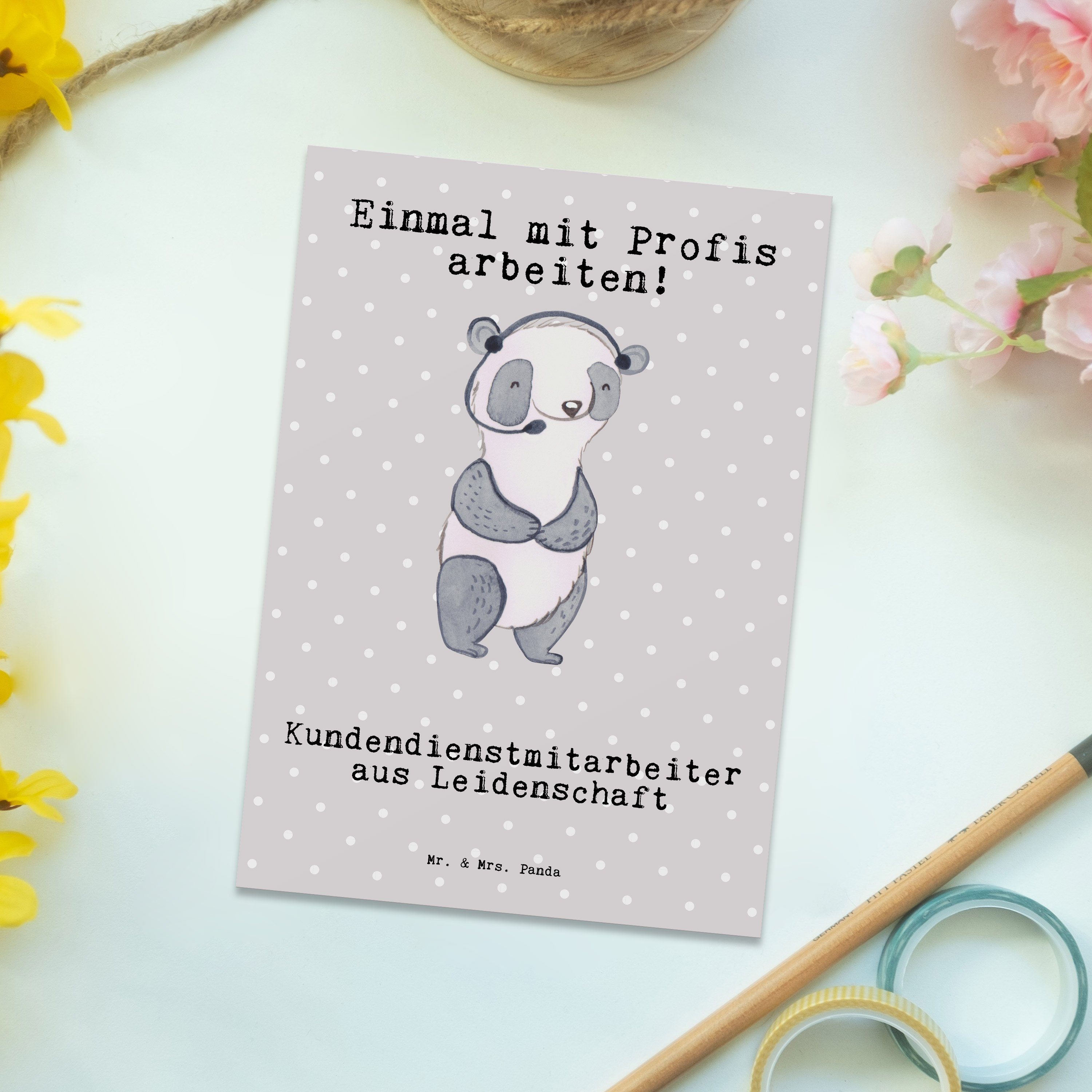 Mr. & Mrs. Panda Postkarte Kundendienstmitarbeiter aus Leidenschaft - Grau Pastell - Geschenk, h