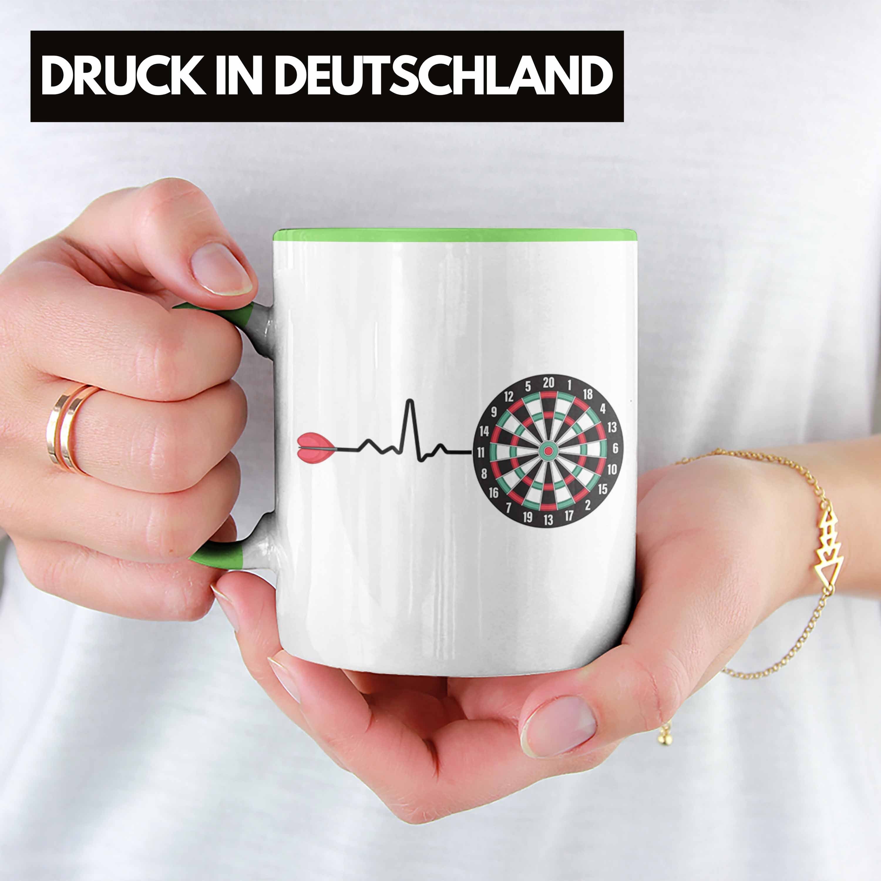 Trendation Tasse Trendation - Dart Geschenke Dartspieler Tasse für Geschenkidee Grün Darts Herzschlag Männer Frauen Kaffeetasse Geschenk
