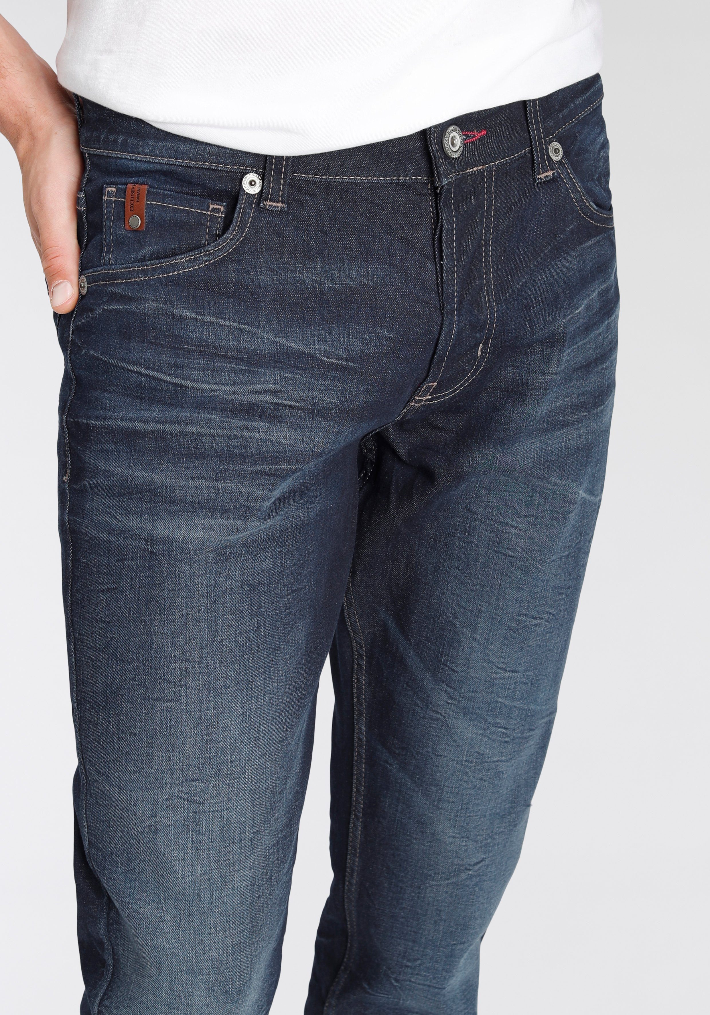 Bruno Banani Comfort-fit-Jeans Floyd gerade Beinform, mit Eingrifftaschen, niedrige Leibhöhe – Bild 3 von 5