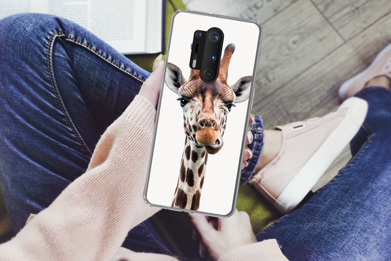 MuchoWow Handyhülle für OnePlus 8 Pro Jungen - Giraffe - Tiere - Kopf - Porträt - Kind - M, Phone Case, Silikon, Schutzhülle Dünn