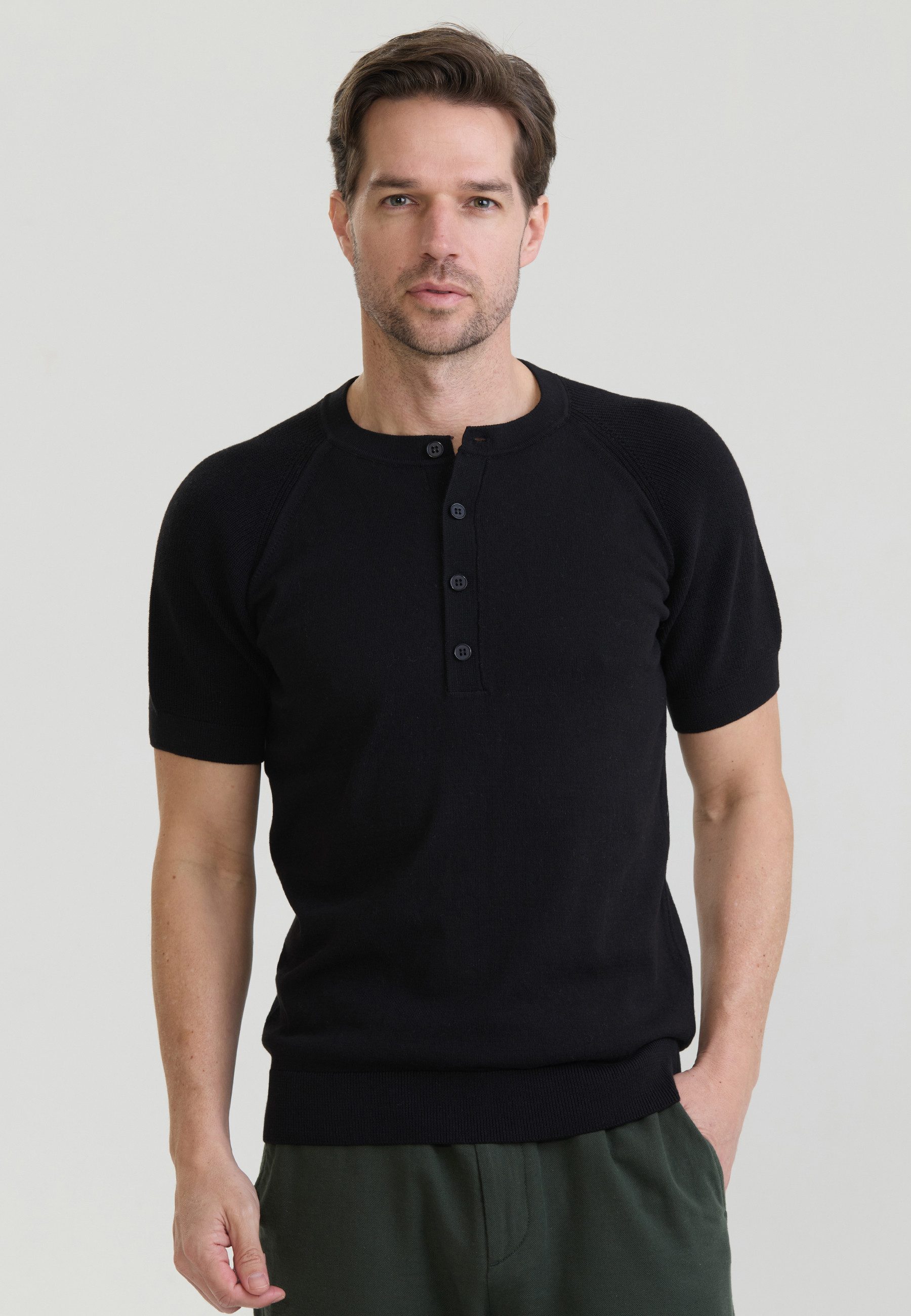 Felix Hardy T-Shirt Basic-Strick-T-Shirt mit Rundhalsausschnitt und Knöpfen