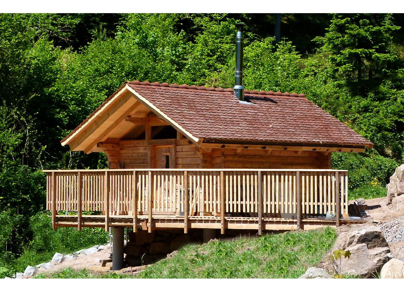 Jochen Schweizer Erlebnisgutschein Romantikurlaub Hütte mit Vesperkorb Schwarzwald für 2 (2 Nächte), Jetzt erleben!