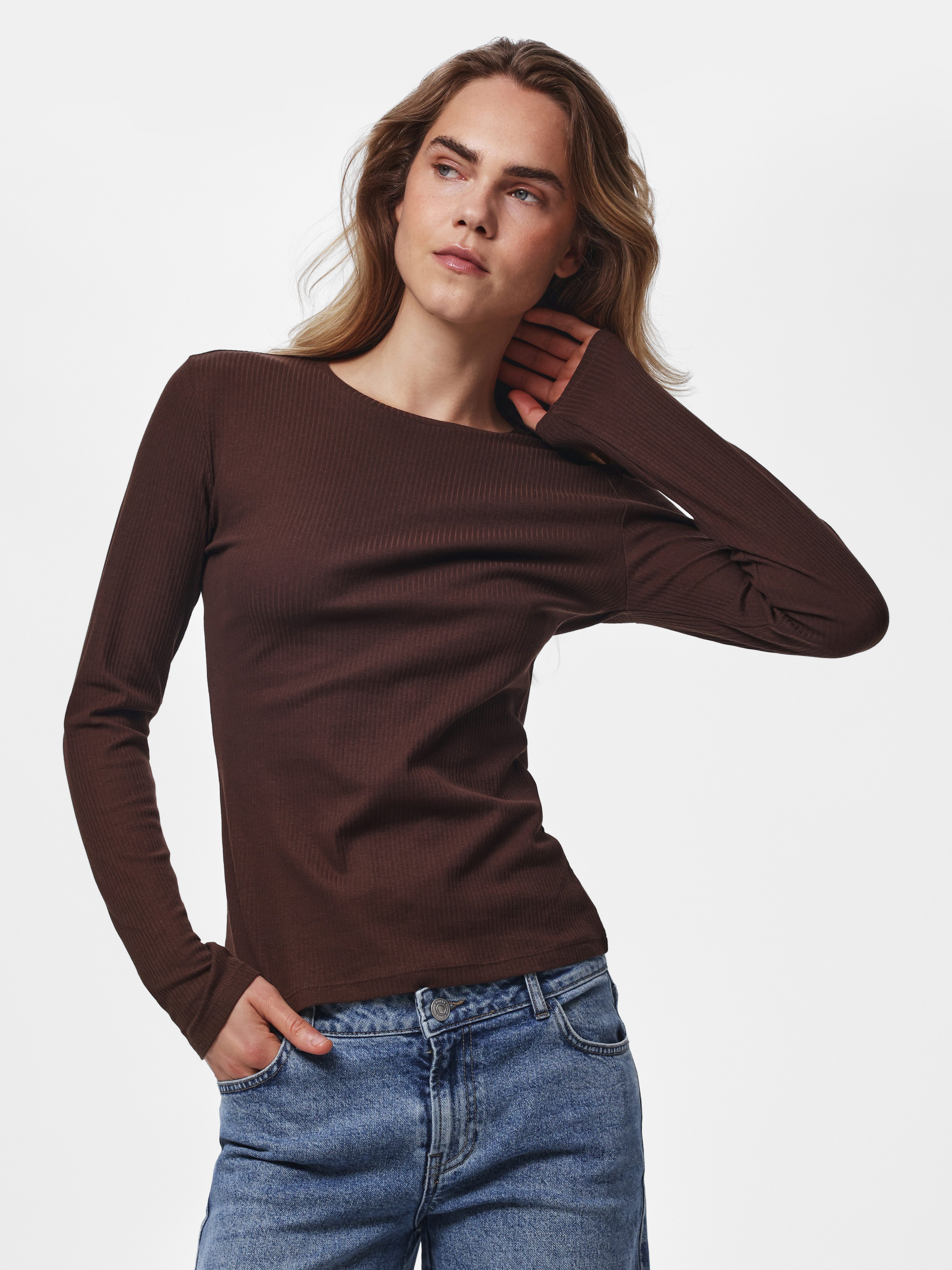 pieces Langarmshirt PCRUKA LS TOP NOOS BC Baumwollmischung, slim fit