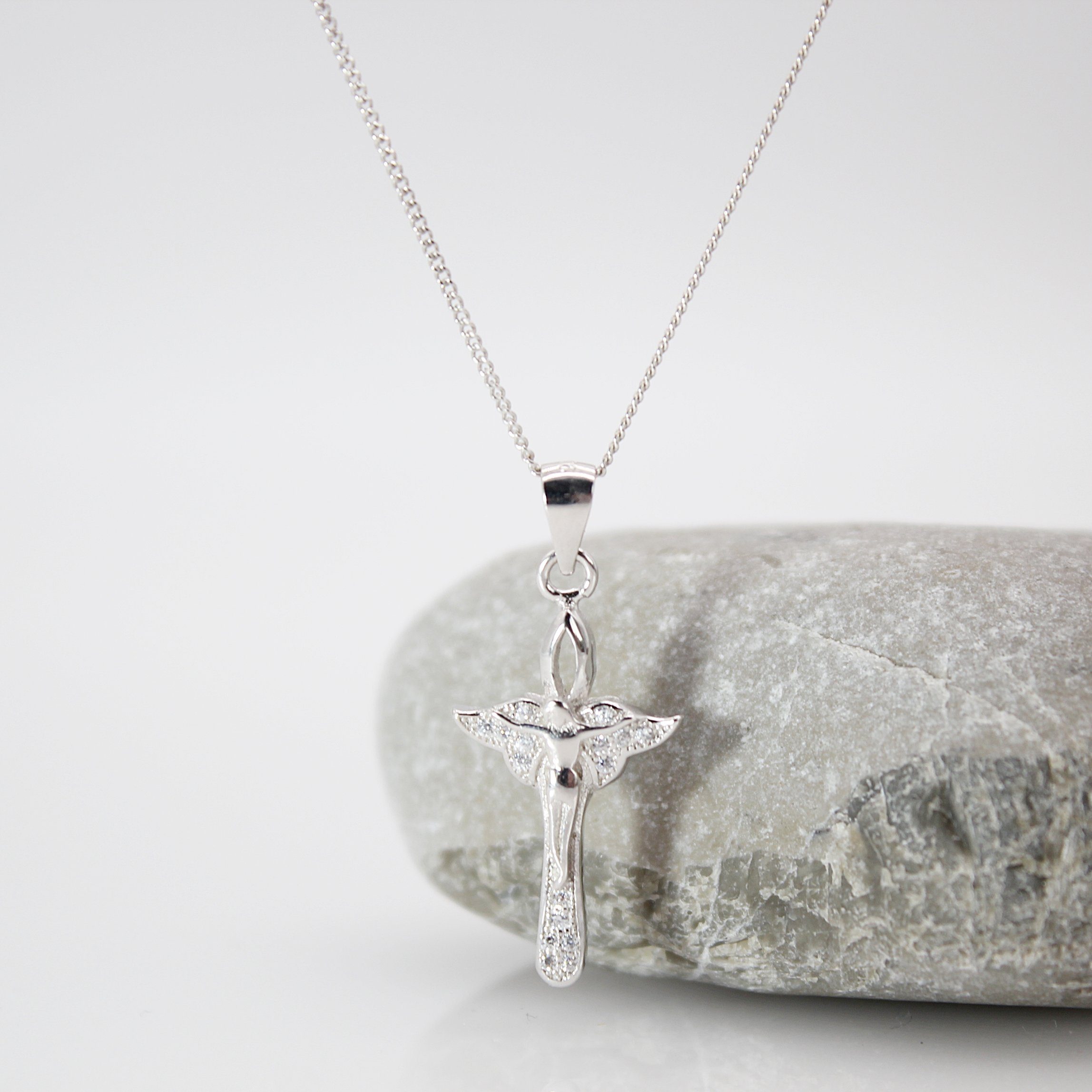 Halskette Silberkette Geschenkschachtel ELLAWIL Silber Sterling inklusive cm, Jesuskreuz 925), Kreuz-Anhänger mit Jesusfigur (Kettenlänge Kreuzkette 40 mit