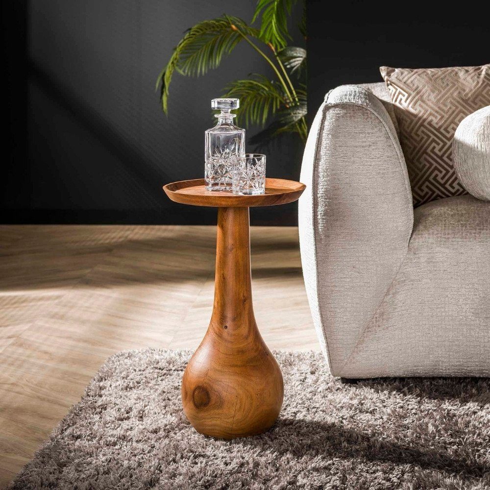in Natur-dunkel Beistelltisch Möbel aus RINGO-Living Maija Akazienholz 590mm, Beistelltisch