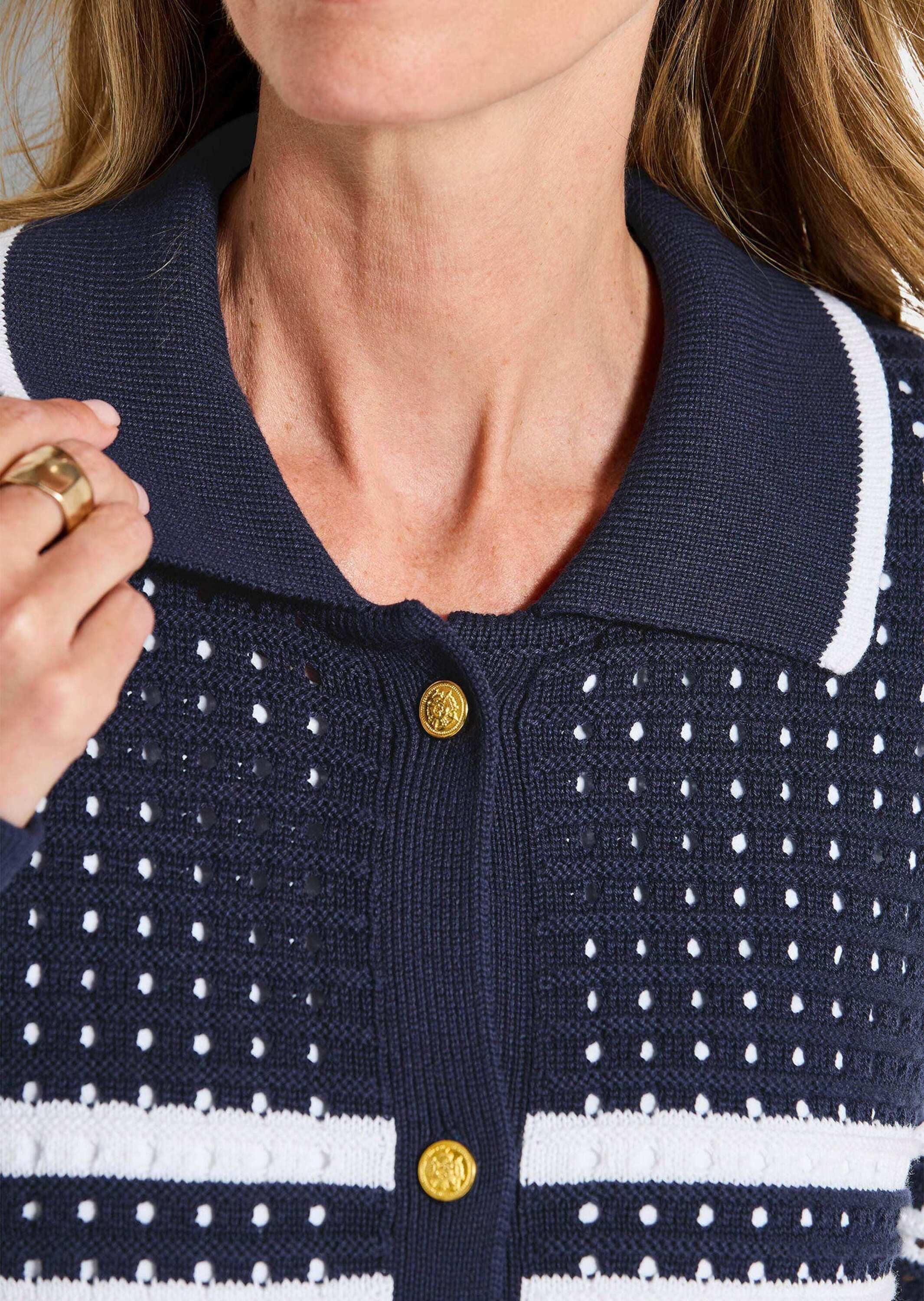 GOLDNER Strickjacke Kurzgröße: Polopullover mit Lochmuster Baumwolljacke mit Polokragen, Knopfleiste und Langarm