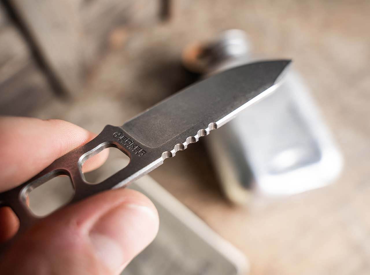 Böker Manufaktur Solingen Universalmesser BFF Packlite Neckknife aus MagnaCut mit Kydexscheide, (1 St), Scheide inklusive