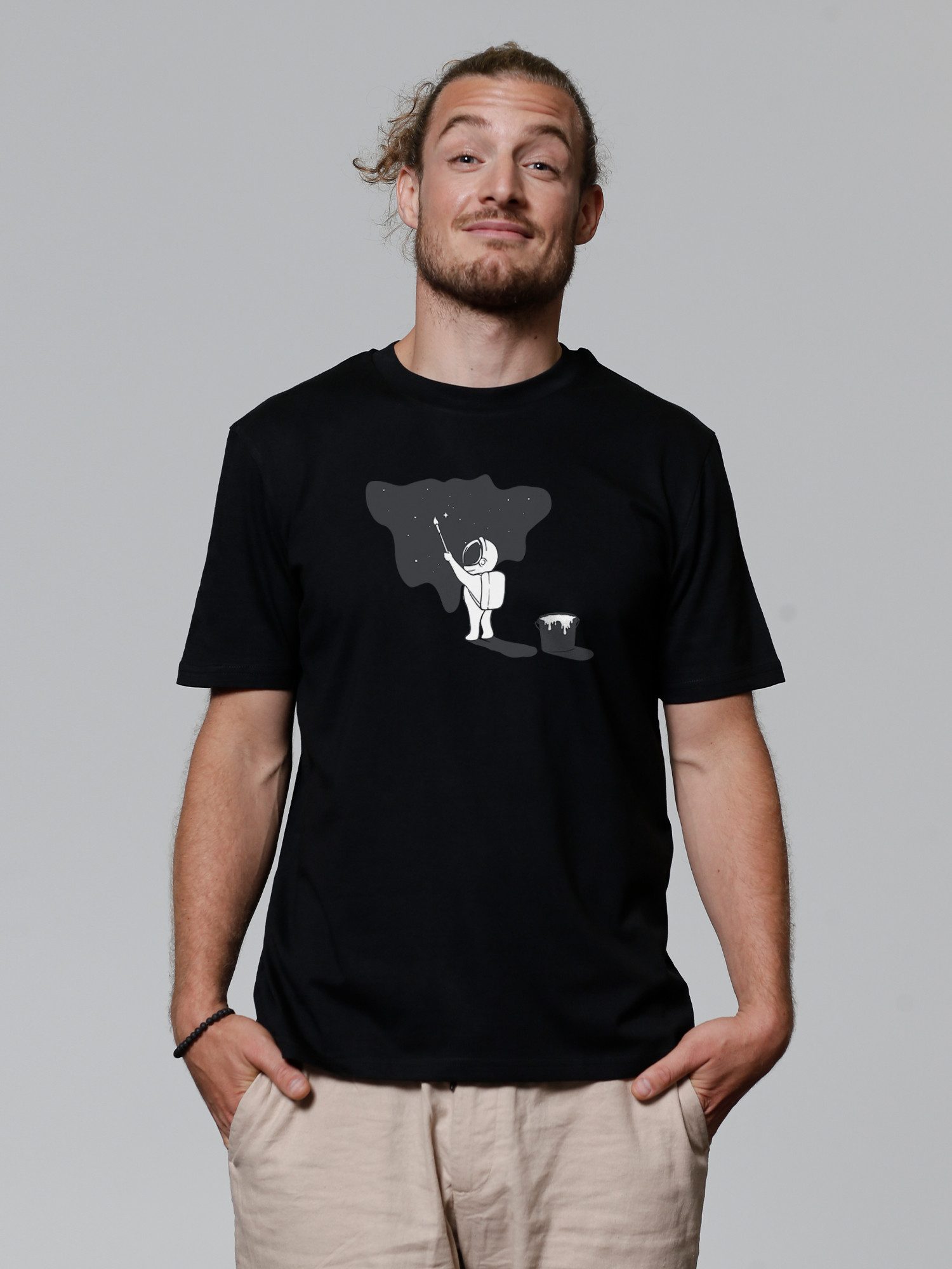 wat? Apparel T-Shirt Painting space