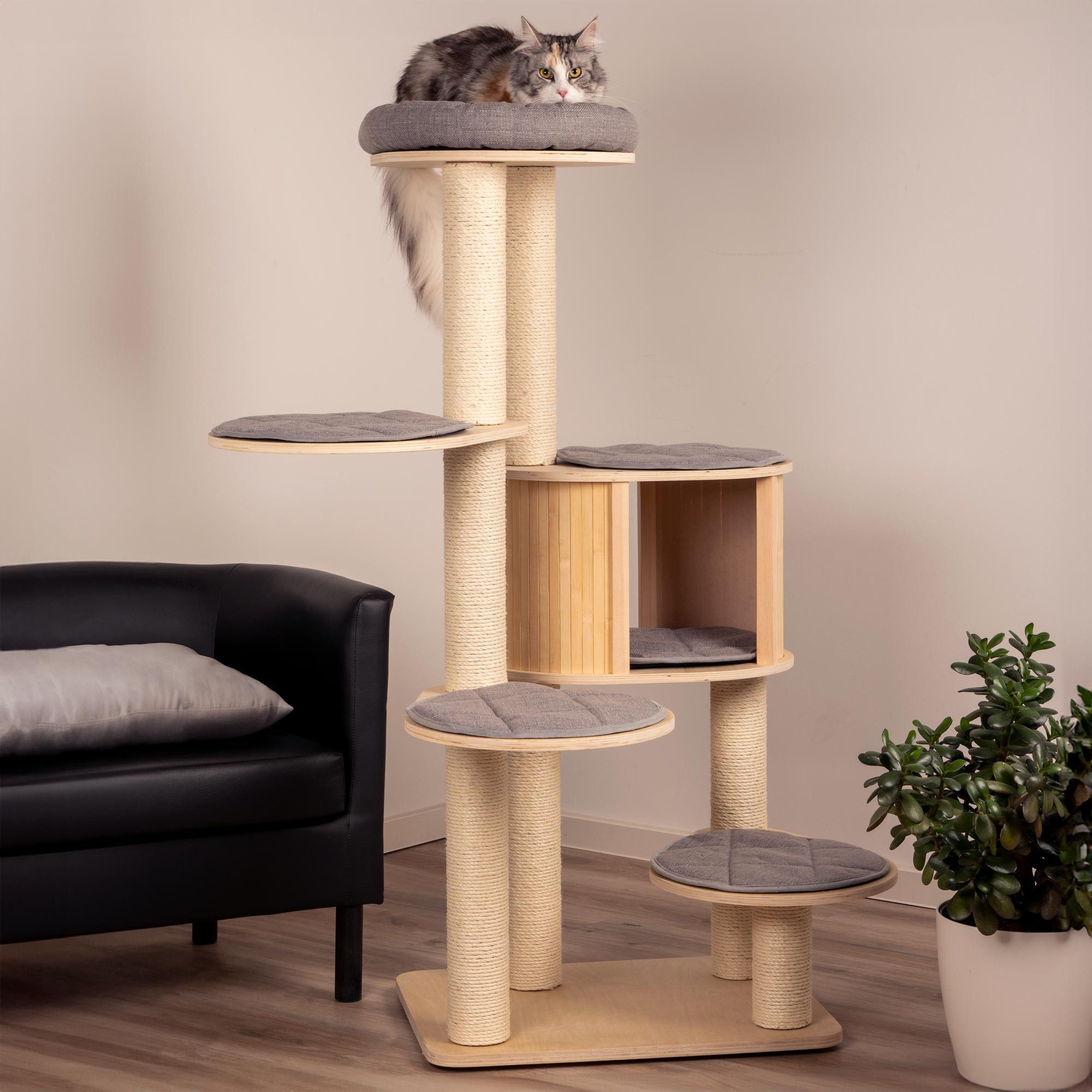 dobar Tierhaus dobar Kratzbaum "Ella" aus Holz 5-stufig -Maße ca.: 60 x 48 x 133 cm