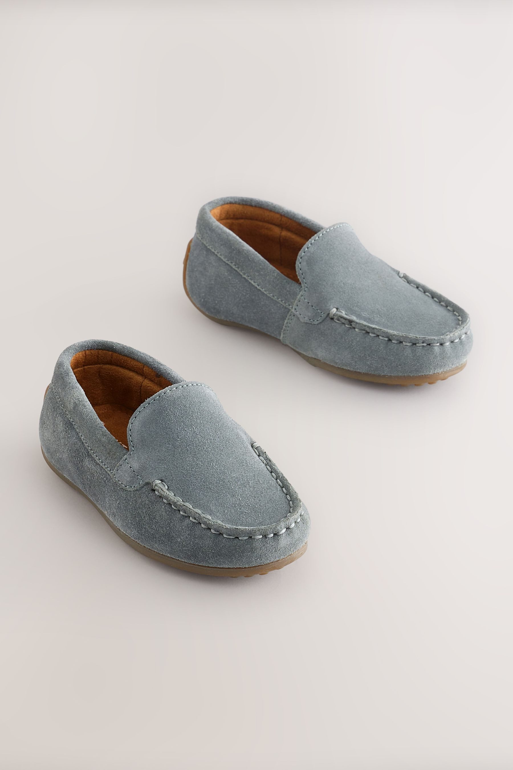Next Schlupf-Loafer aus Veloursleder, weite Passform Loafer (1-tlg)