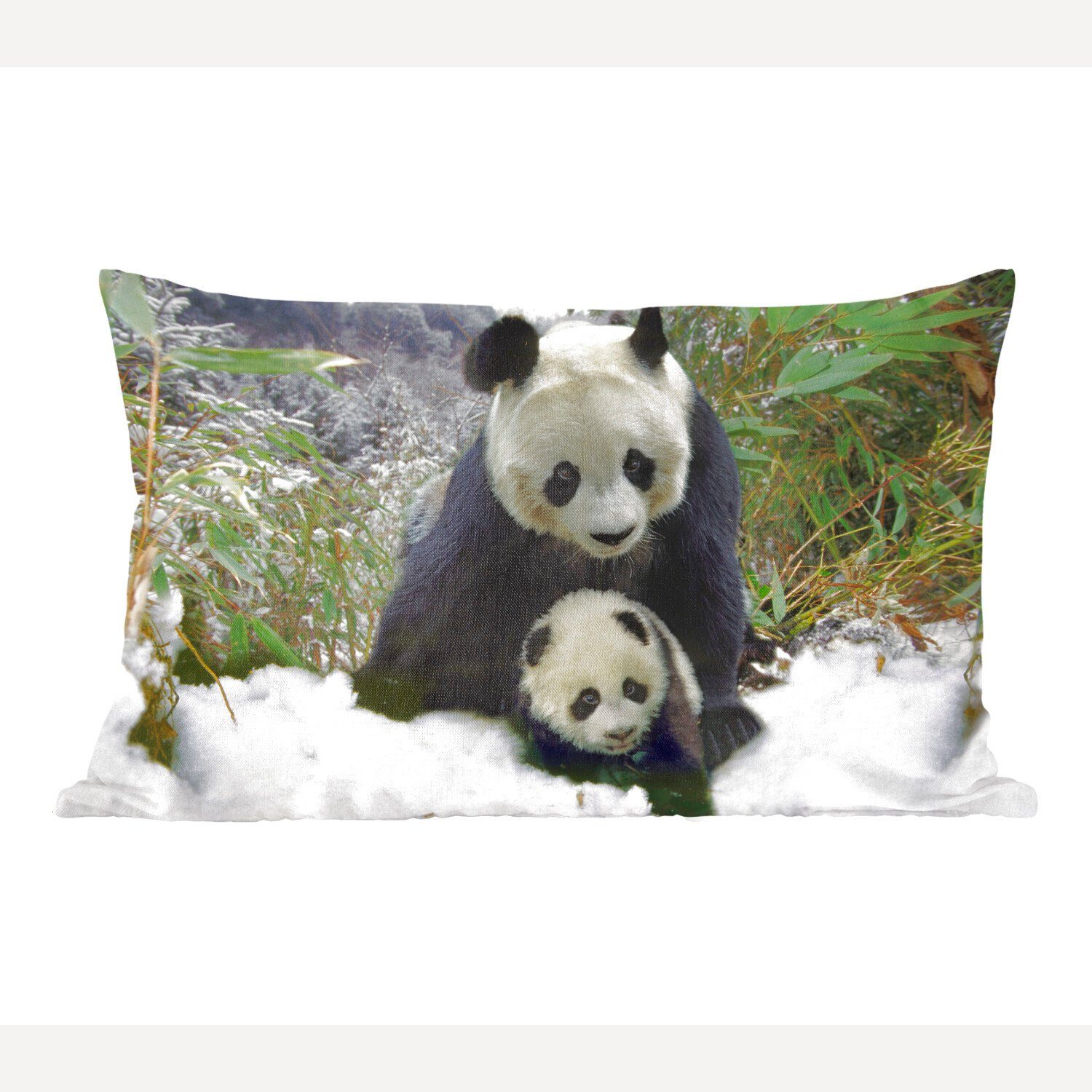 MuchoWow Dekokissen Panda - Winter - Schnee, Wohzimmer Dekoration, Zierkissen, Dekokissen mit Füllung, Schlafzimmer