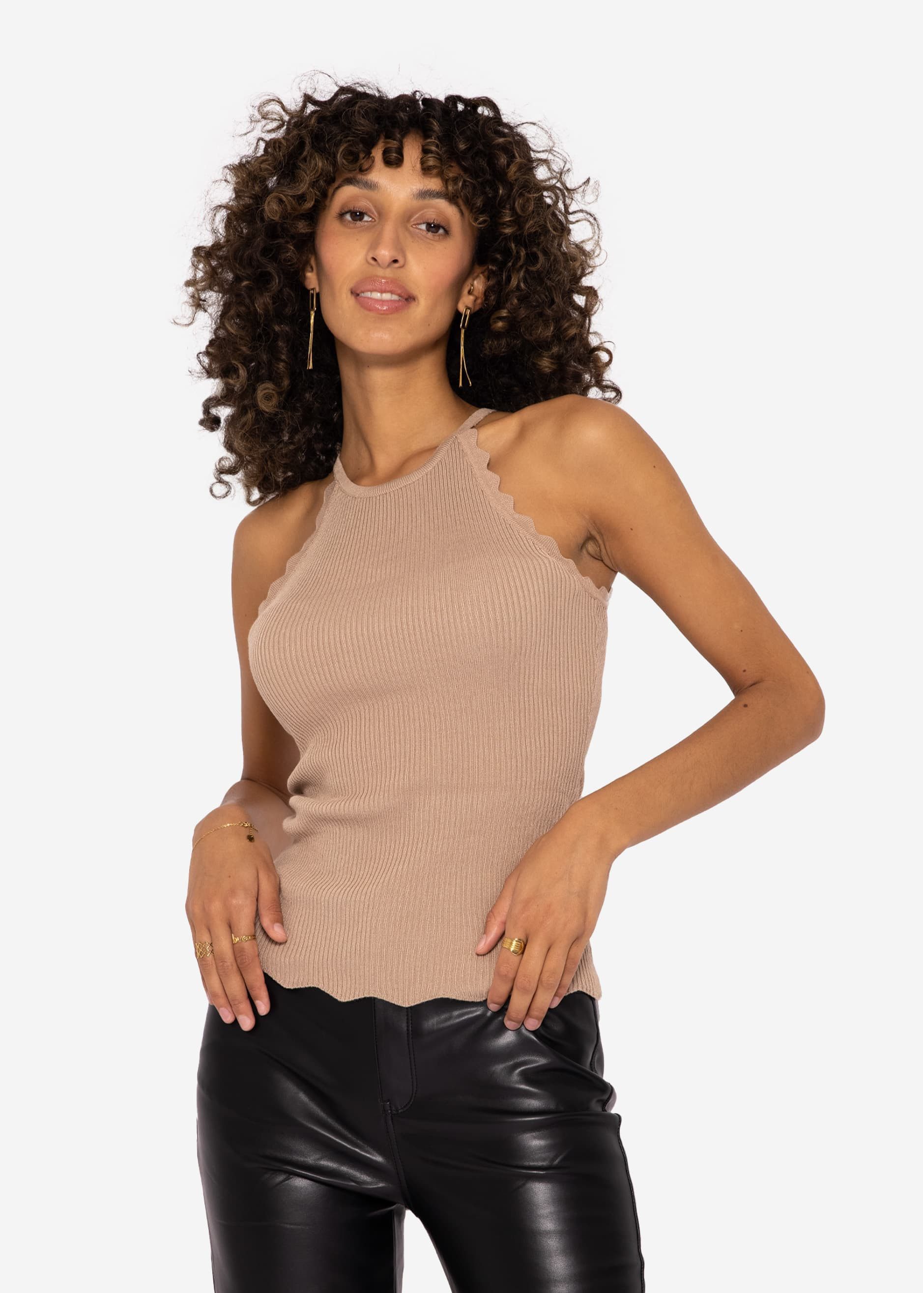 SASSYCLASSY Stricktop Strick Top mit Bogenkante günstig online kaufen