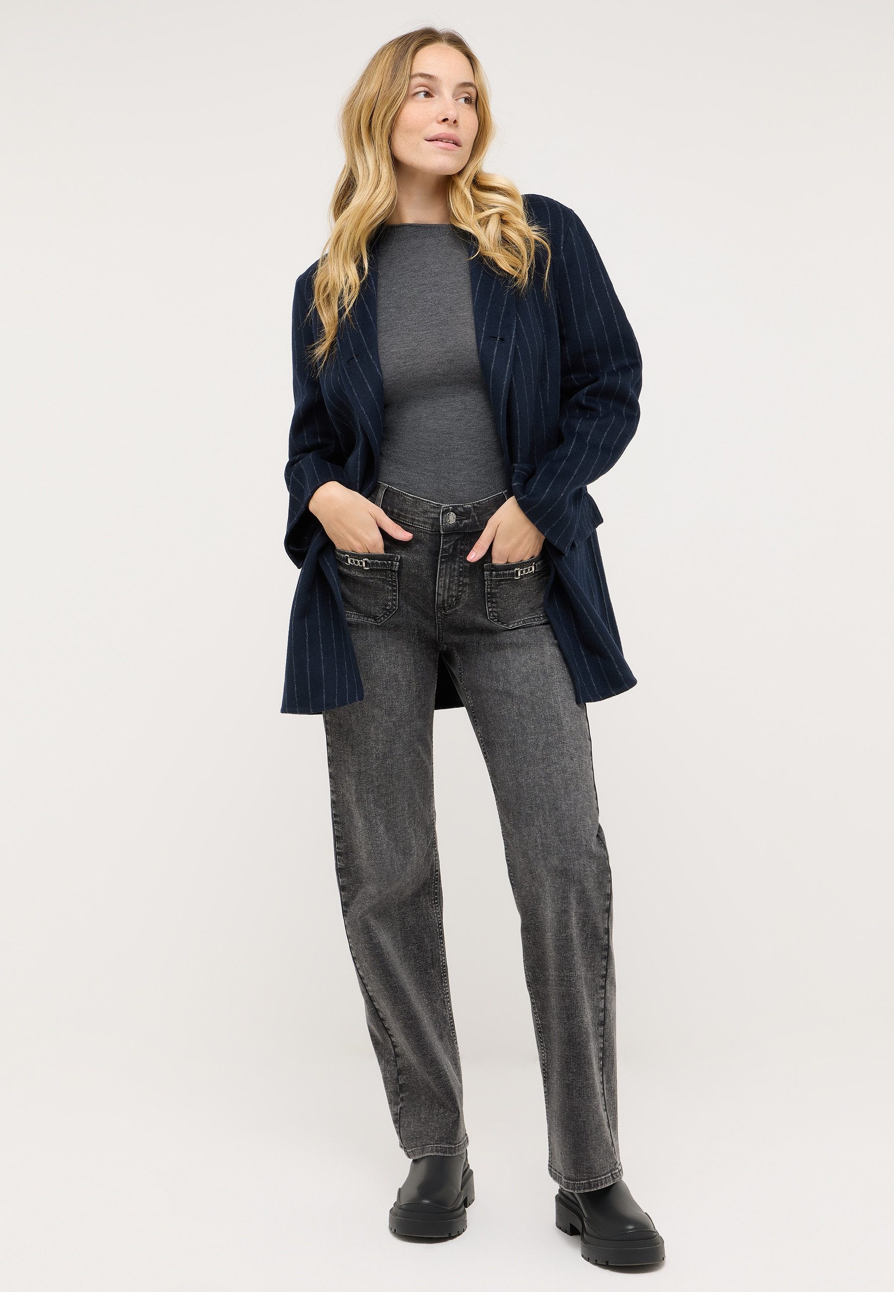 ANGELS Relax-fit-Jeans LIZ SMART BUCKLE mit kleinen Schmuckelementen