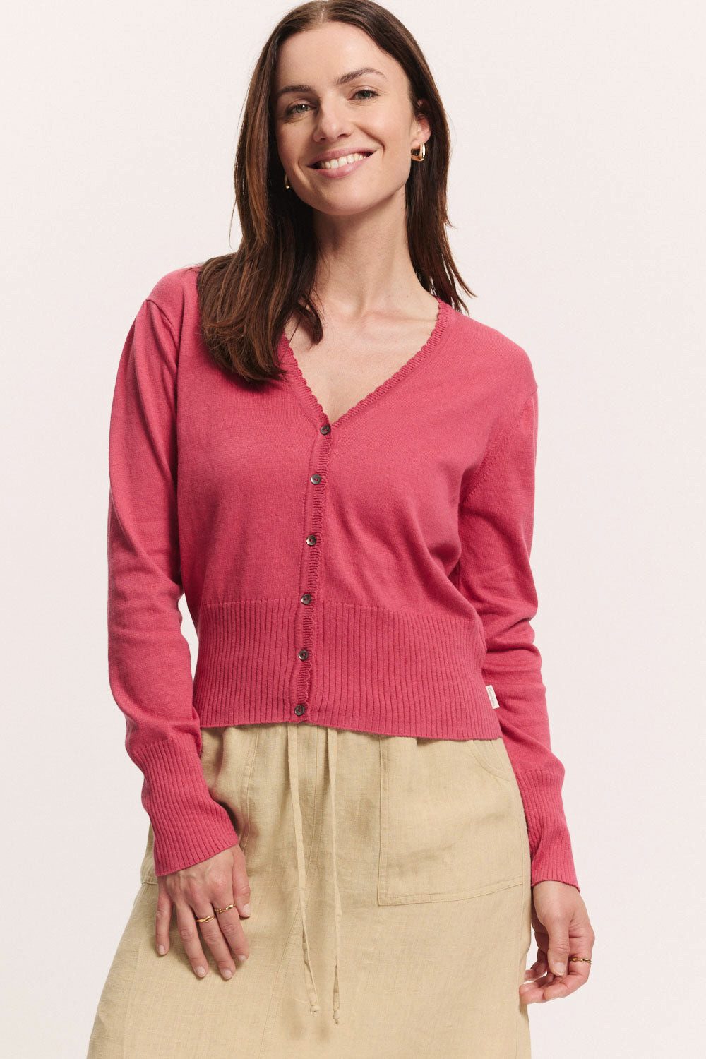 Tranquillo Strickjacke Strickjacke Linaa aus Bio-Baumwolle GOTS-zertifizierte Bio-Baumwolle, verspielte Zierkante
