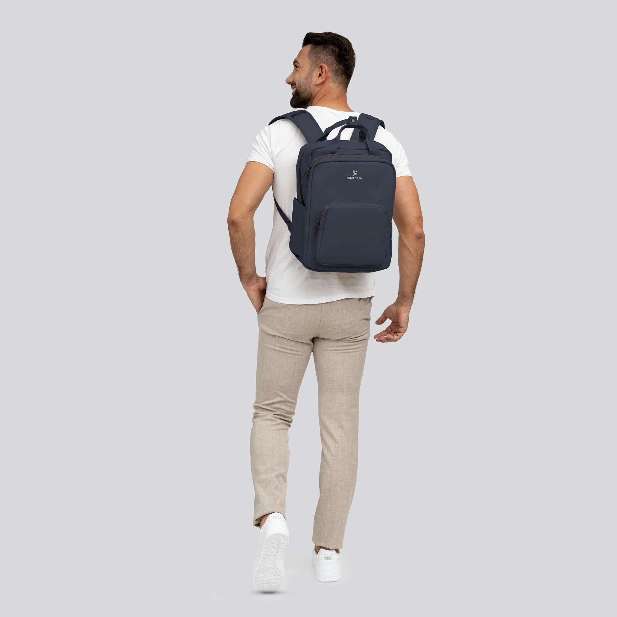 Pactastic Veganes Daypack Urban Collection, Tech-Material dark blue