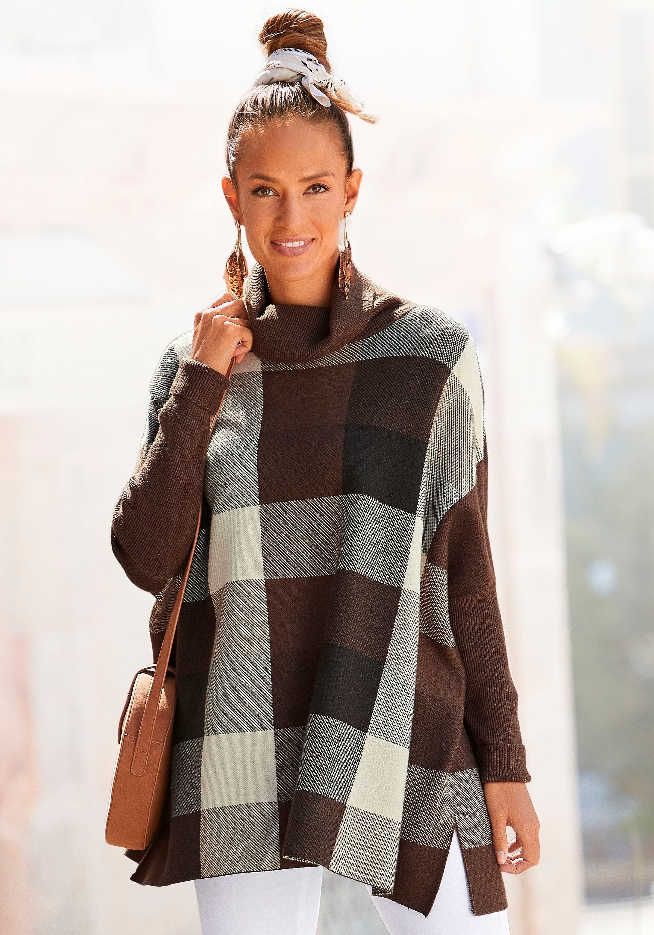 LASCANA Rollkragenpullover lässigen Poncho-Style im