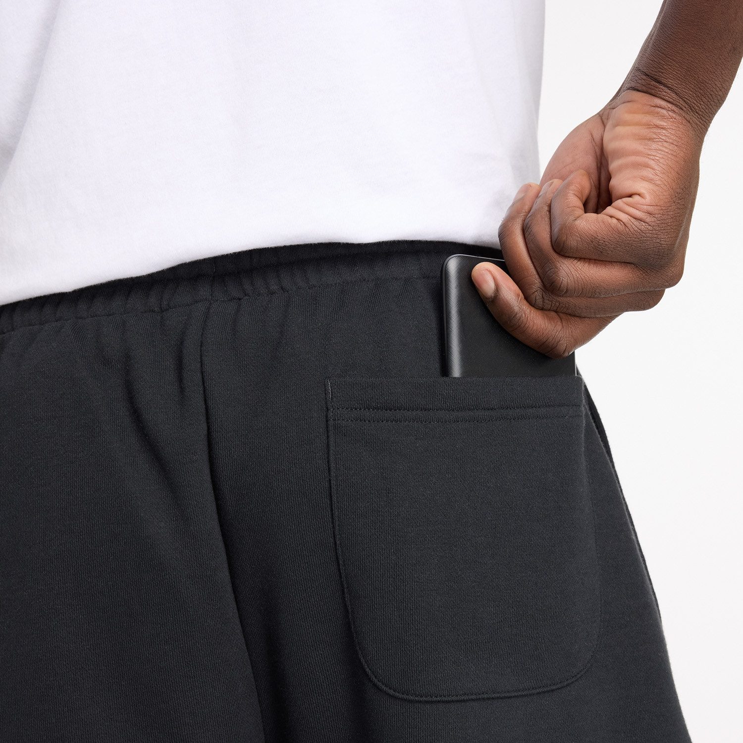 New Balance Sweatshorts Sport Essentials French Terry Short 7" mit Eingrifftaschen und Gesäßtasche, aus weichem French-Terry-Material