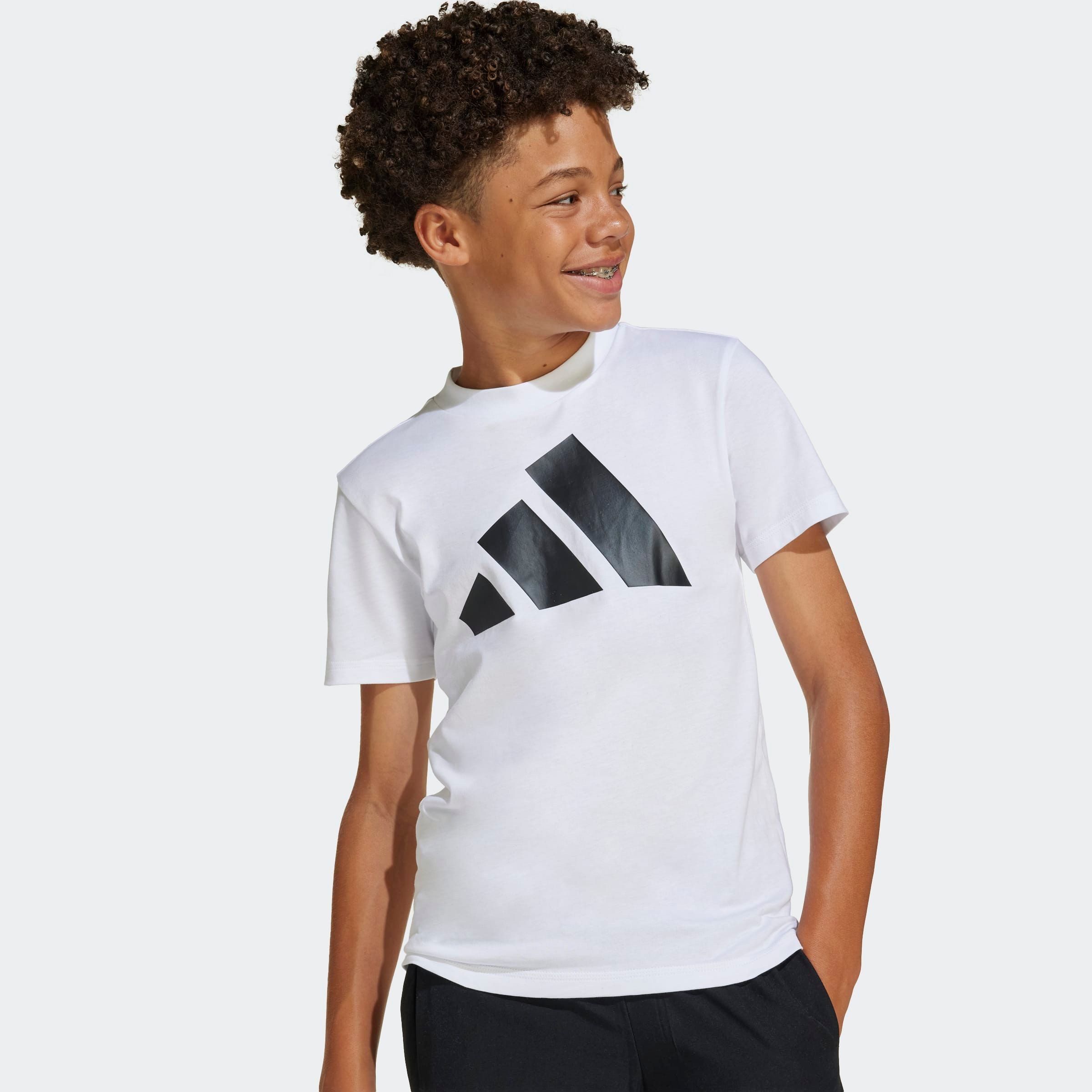 adidas Sportswear T-Shirt J BL TEE 160 für Kinder und Teens, mit Rundhalsausschnitt, aus 100 % Baumwolle