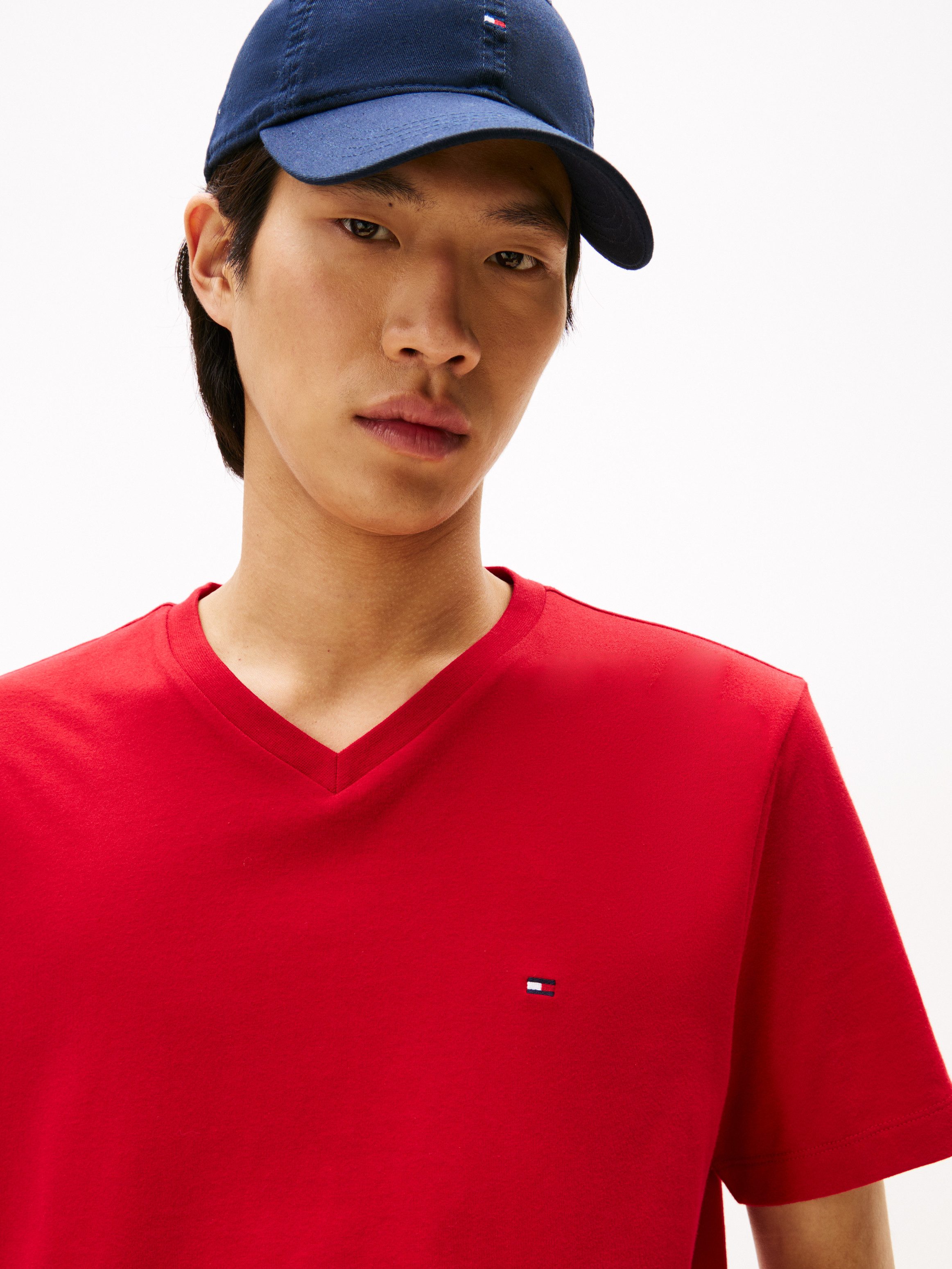 Tommy Hilfiger V-Shirt ESSENTIAL V-NECK unifarben, casual, regular fit, Bau günstig online kaufen