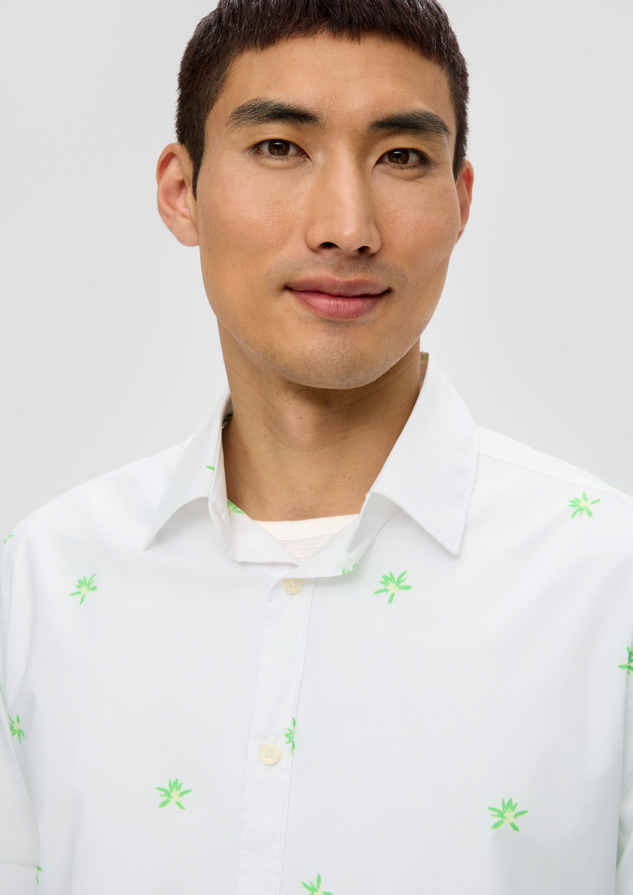 s.Oliver Kurzarmhemd Hemd Kurzarmhemd im Slim Fit mit All-over-Print