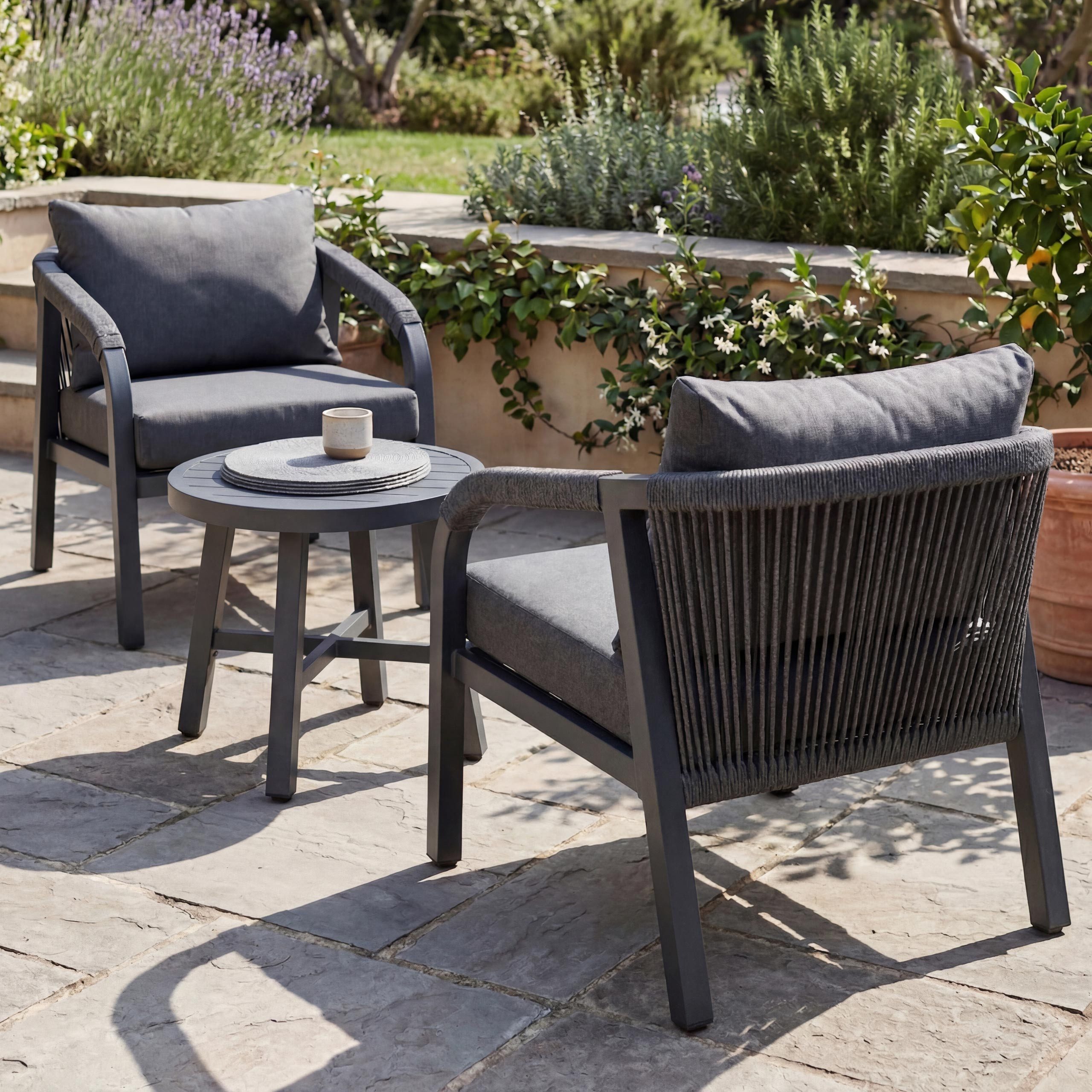 MCW Loungeset MCW-P82, (Set, 3-tlg), Mit elastischem Seilgeflecht, Inkl. wetterfeste Sitz- und Rückenkissen