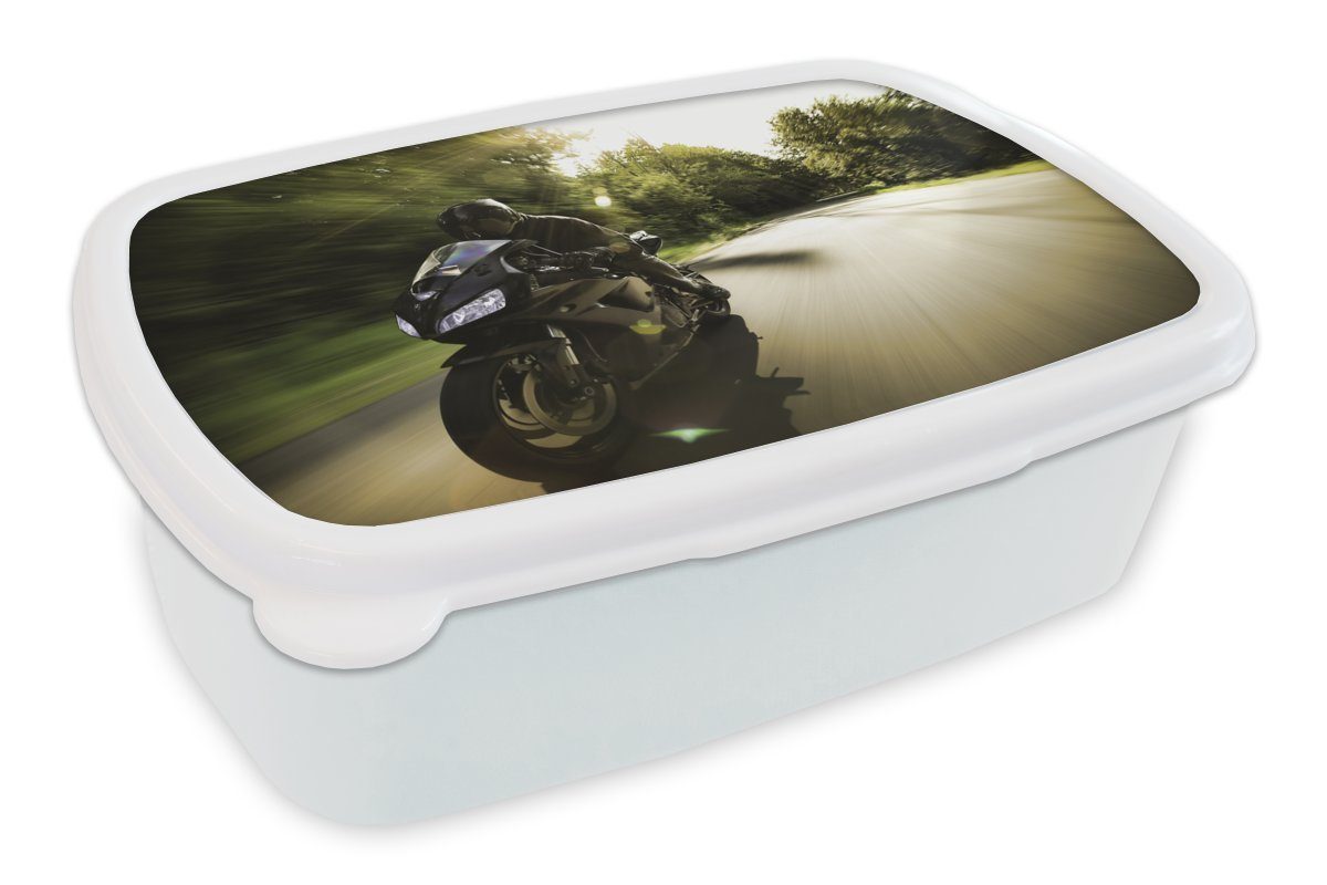 MuchoWow Lunchbox Sportliches Motorrad im Sonnenschein, Kunststoff, (2-tlg), Brotbox für Kinder und Erwachsene, Brotdose, für Jungs und Mädchen weiß