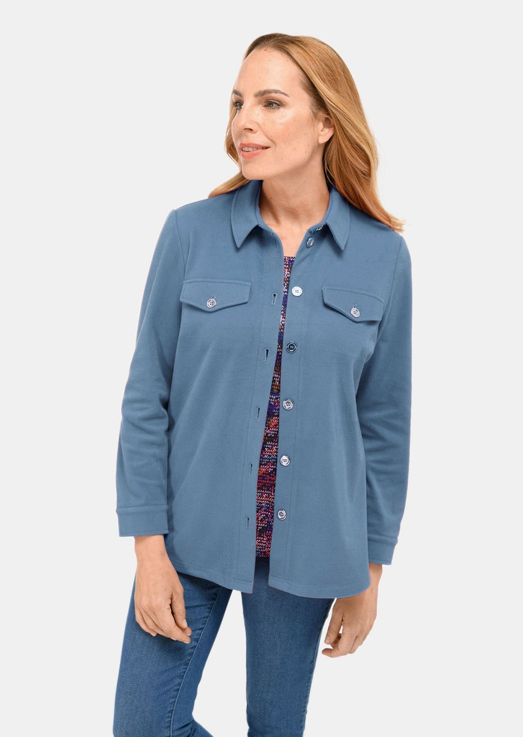 GOLDNER Outdoorjacke Kurzgröße: Herbstjacke mit Hemdkragen Flauschjacke mit Knopfleiste, Pattentaschen und Langarm