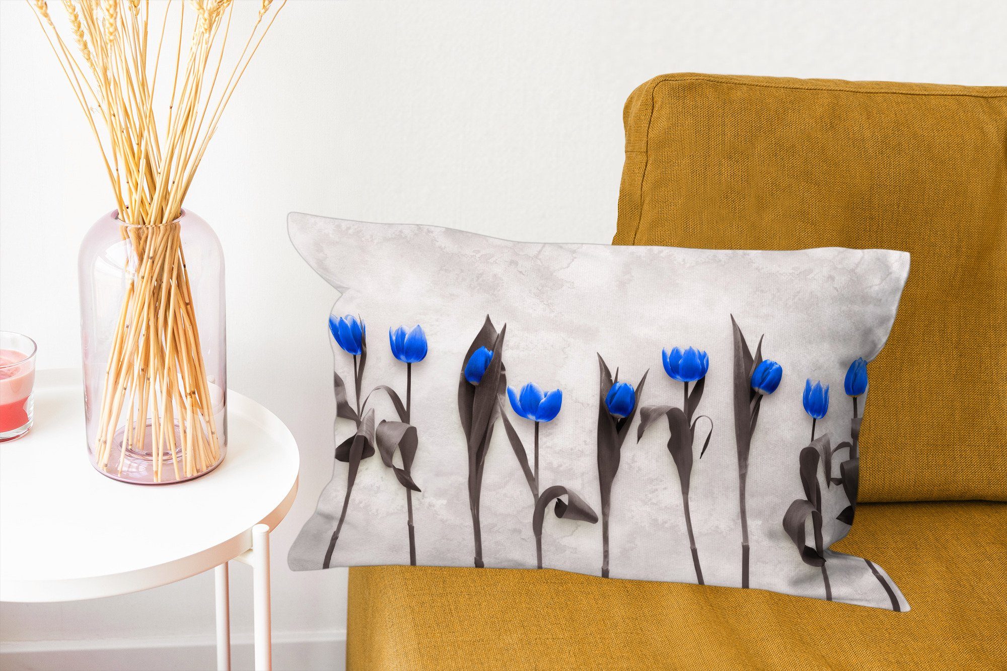 Dekoration, Zierkissen, Schlafzimmer MuchoWow Füllung, Blau, - Dekokissen mit Tulpen Dekokissen Wohzimmer - Blumen