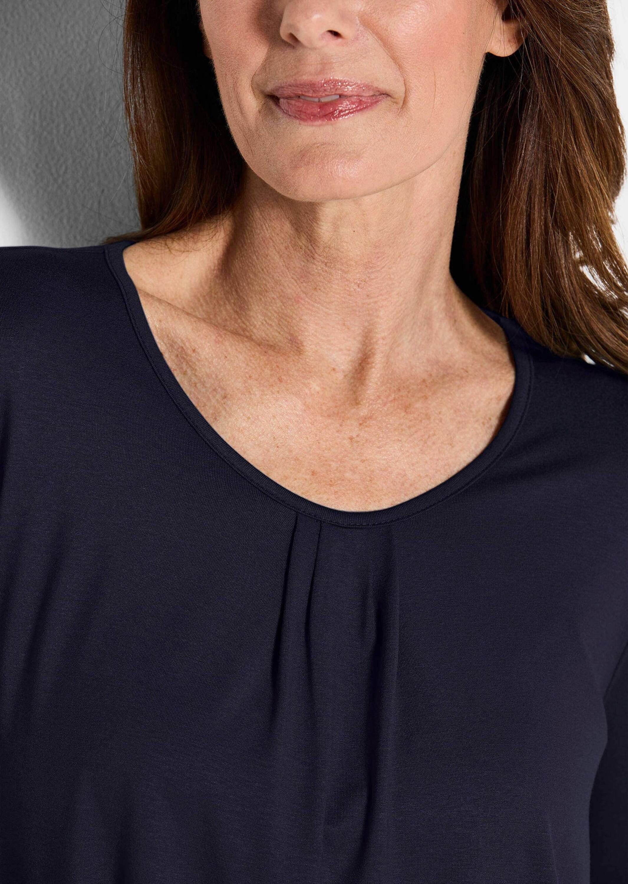 GOLDNER T-Shirt Kurzgröße: Viskose-Oberteil mit Halbarm Feminines Design mit Falten und Rundhalsausschnitt