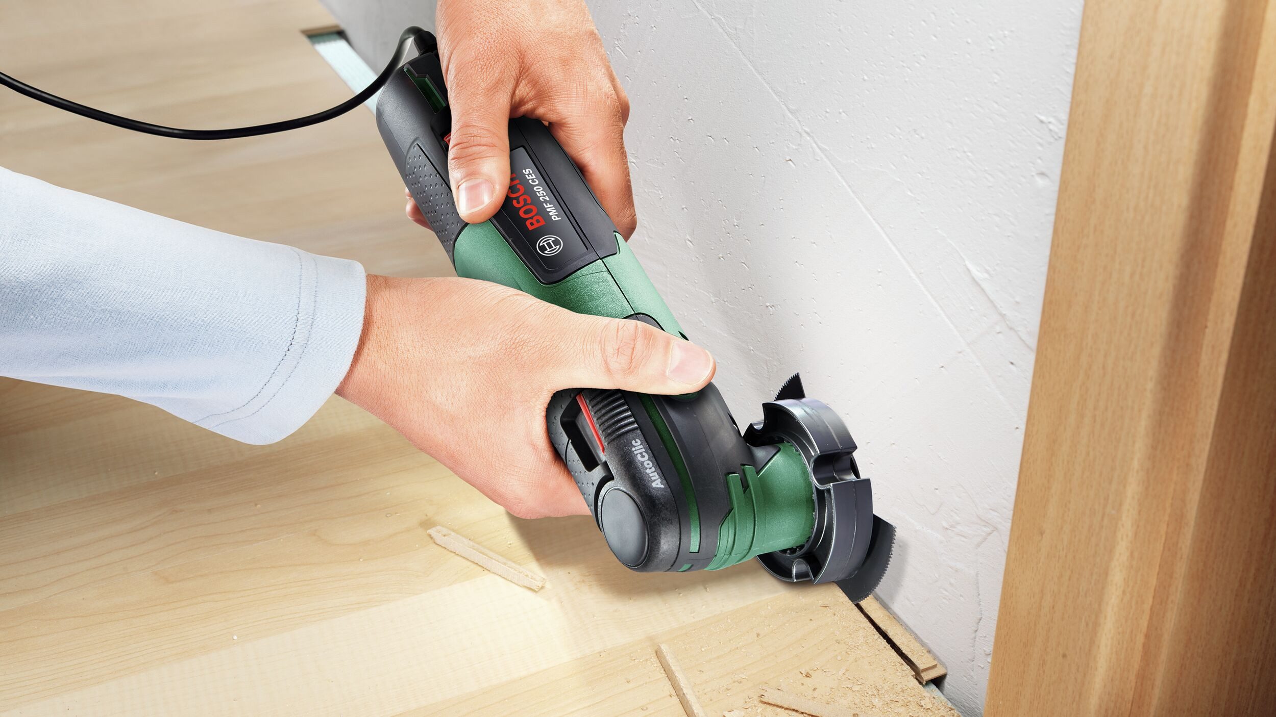 BOSCH Multitool PMF 250 CES, Multifunktionswerkzeug mit 20 Zubehörteile - in SystemBox