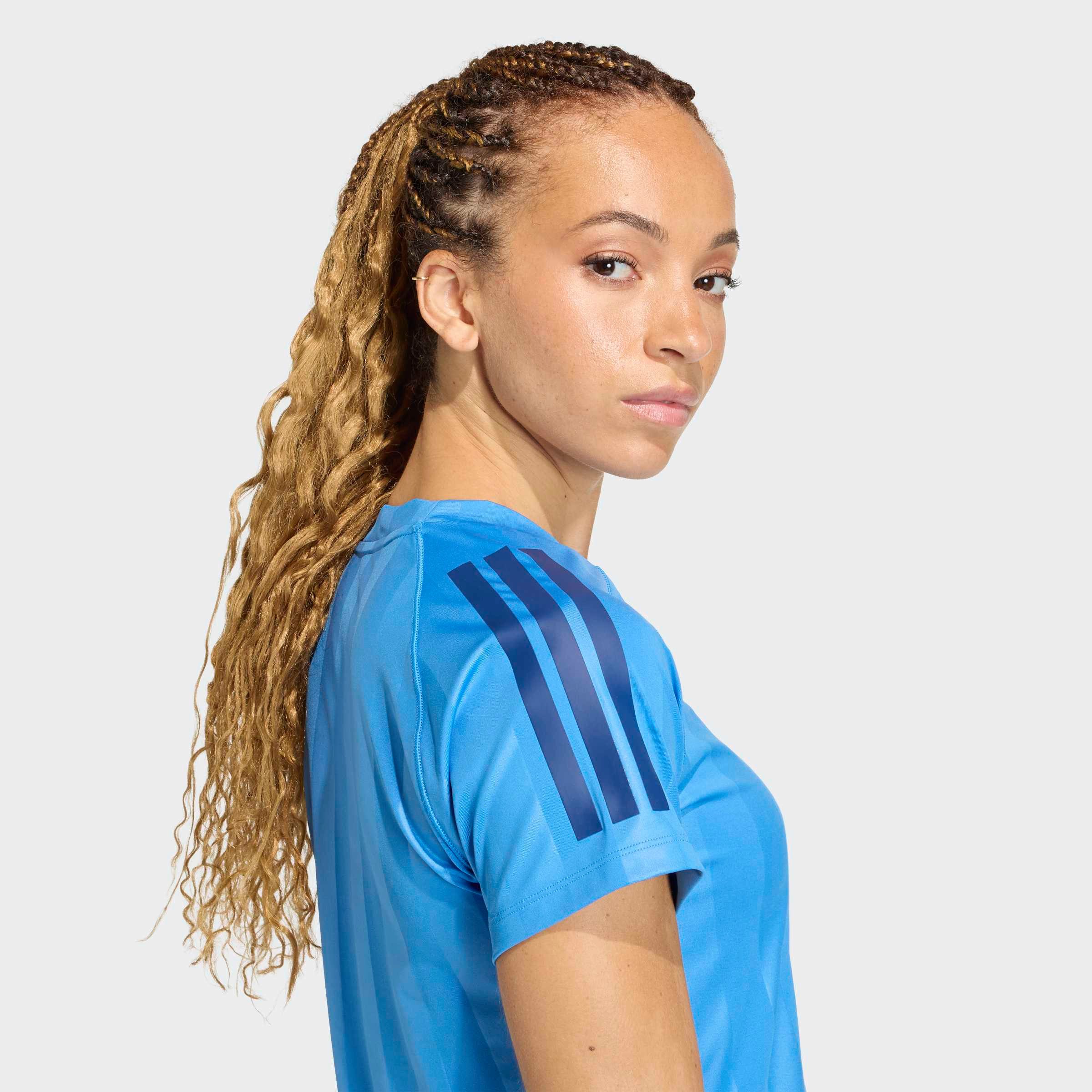 adidas Performance T-Shirt Q2 HYG T mit V-Ausschnitt, aus Polyester