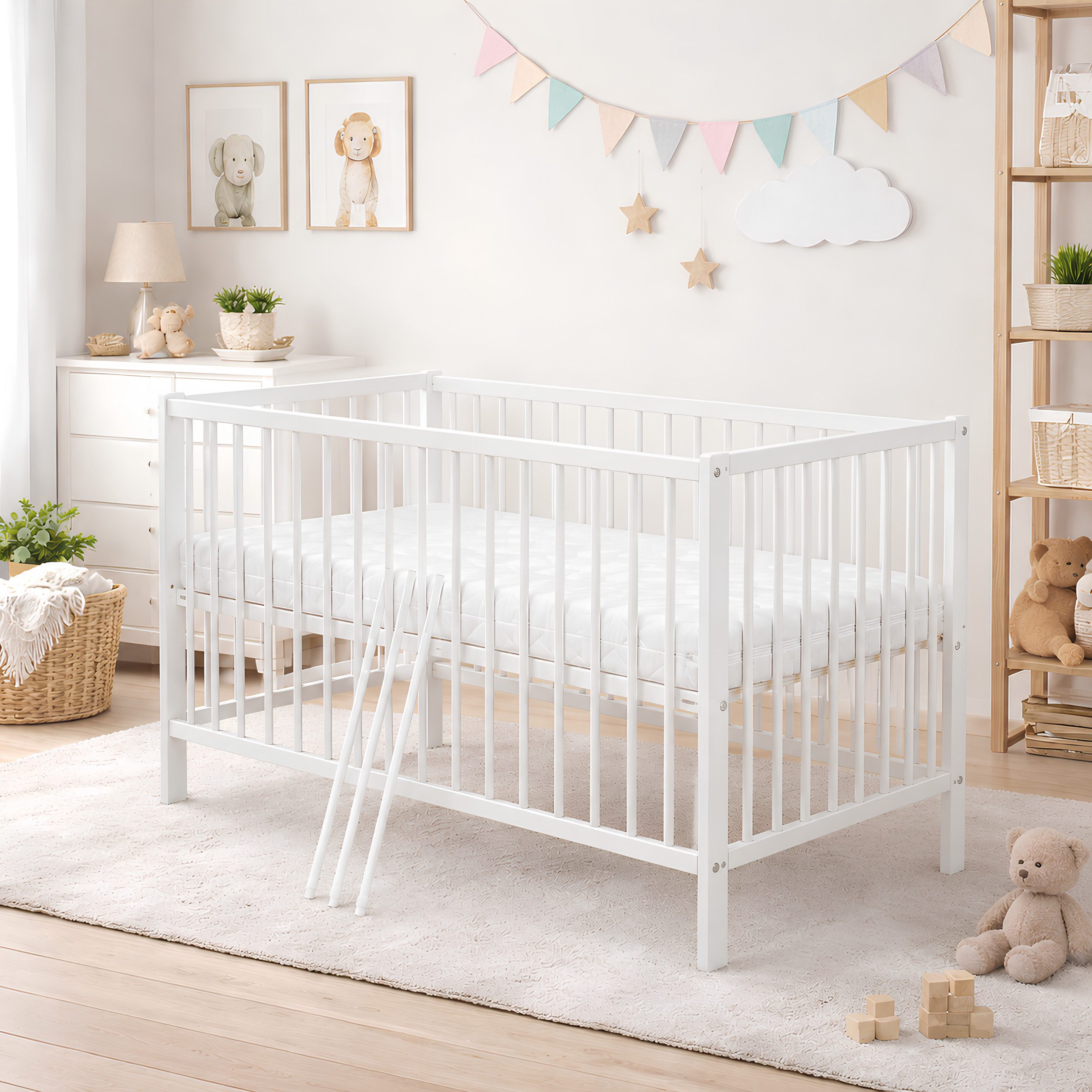 Baby-Delux Babybett Milo, Kinderbett 60x120 cm höhenverstellbar, Kiefernholz, Schlupfsprossen