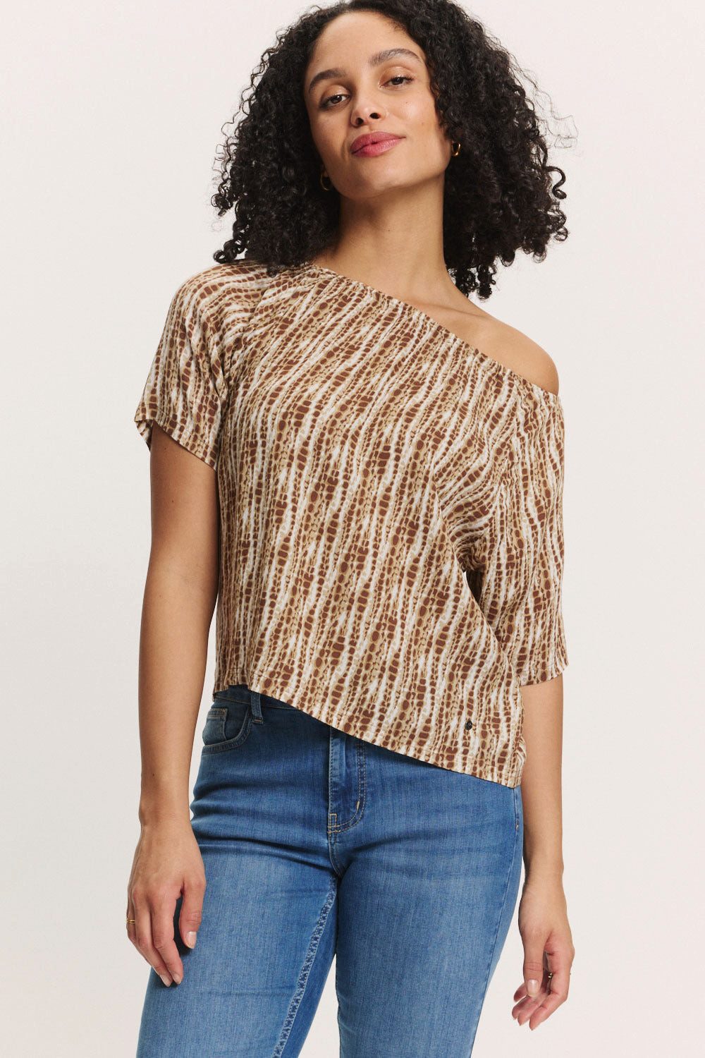 Tranquillo Blusenshirt Bluse Ruuth aus EcoVero™ Viskose Nachhaltige Bluse aus EcoVero Crinkle-Viskose