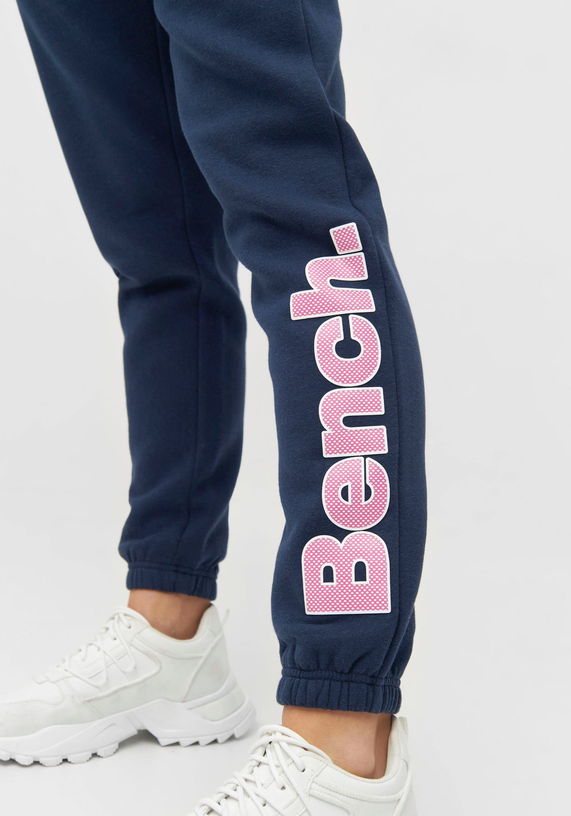 Bench. COREY NAVY Jogginghose