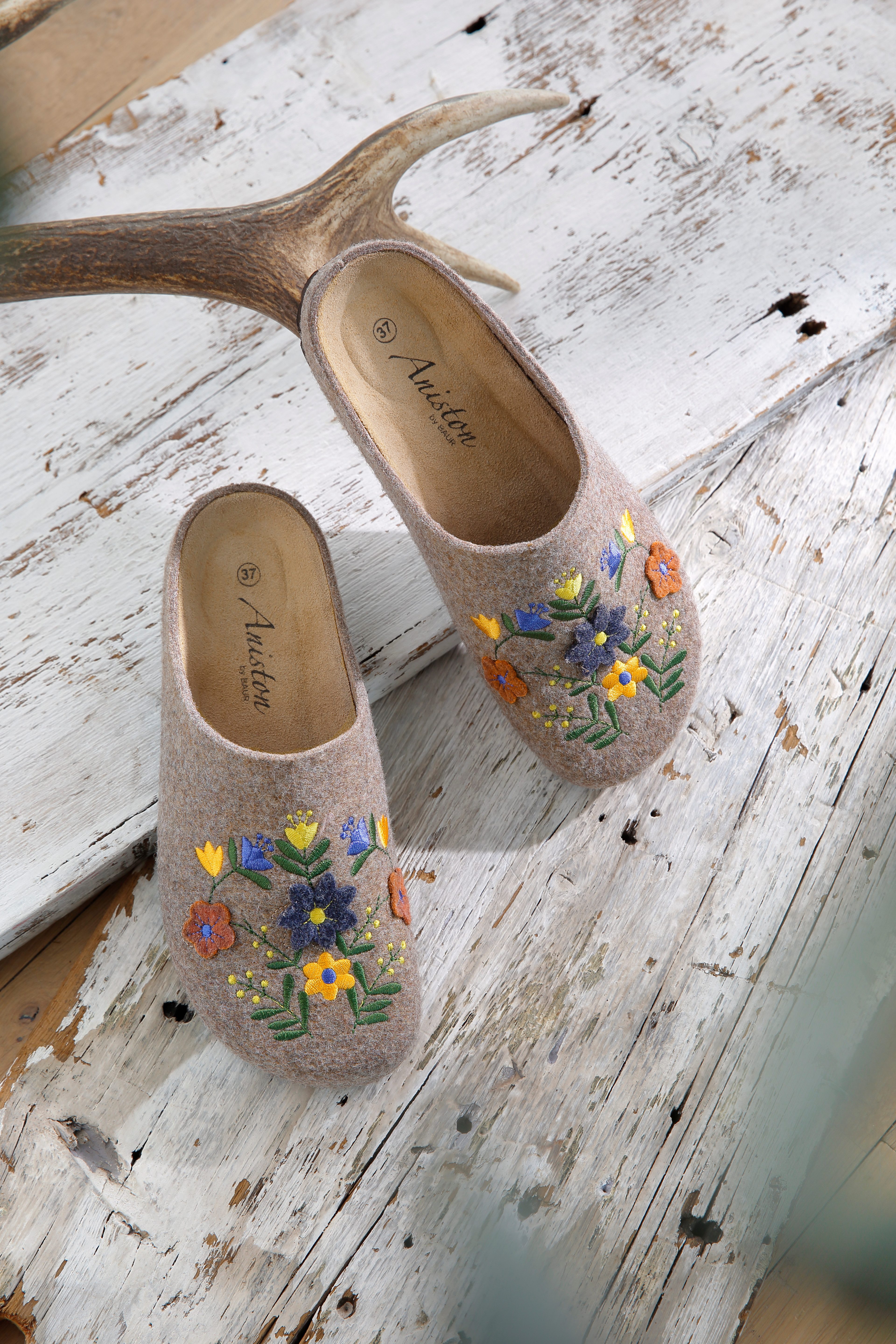 Aniston SHOES Clog, Clog, Hausschuh, Homeslipper - NEUE KOLLEKTION, in Weit günstig online kaufen