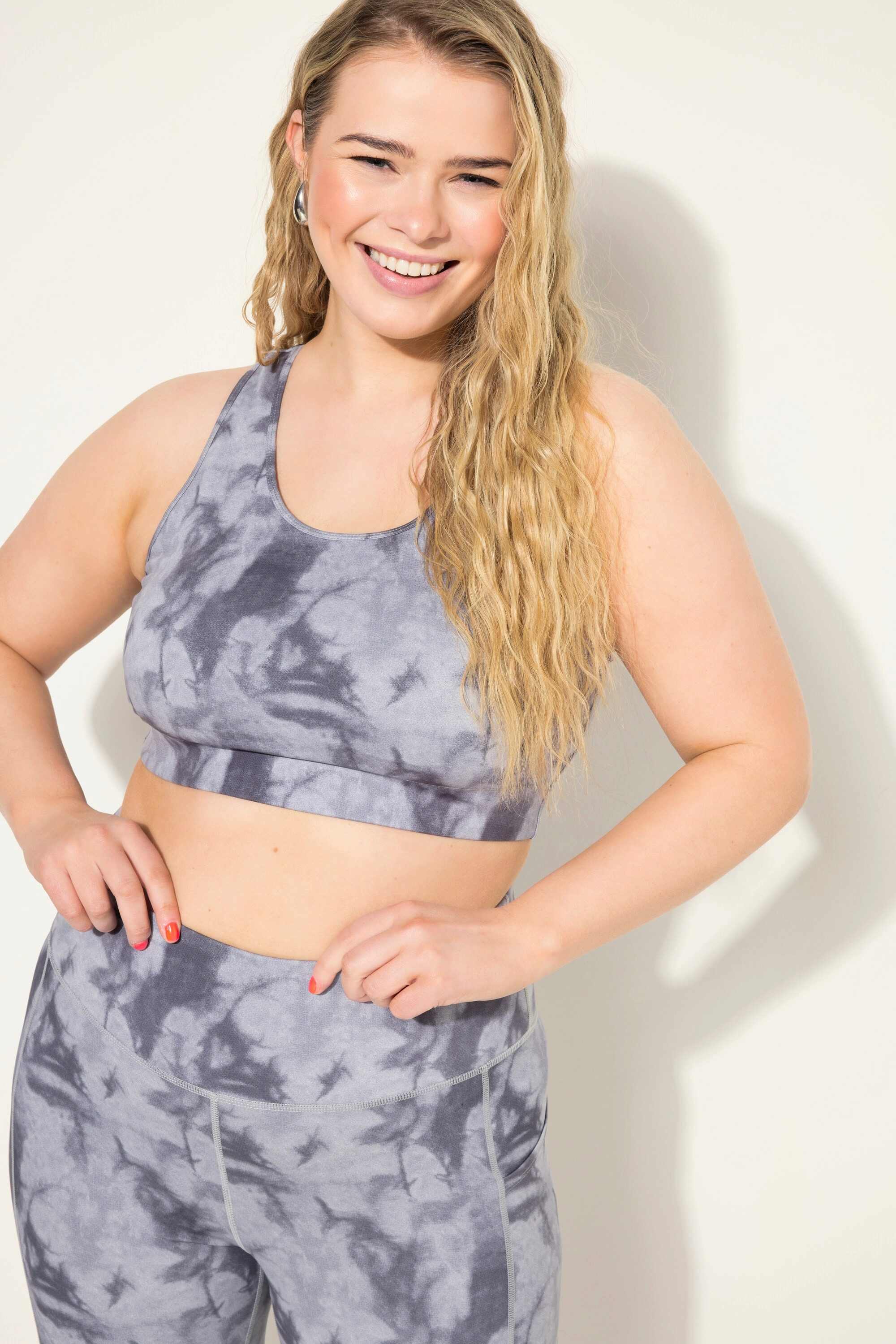 Studio Untold Bügel-BH Sport-Bustier Softcups Batik-Print Racerback