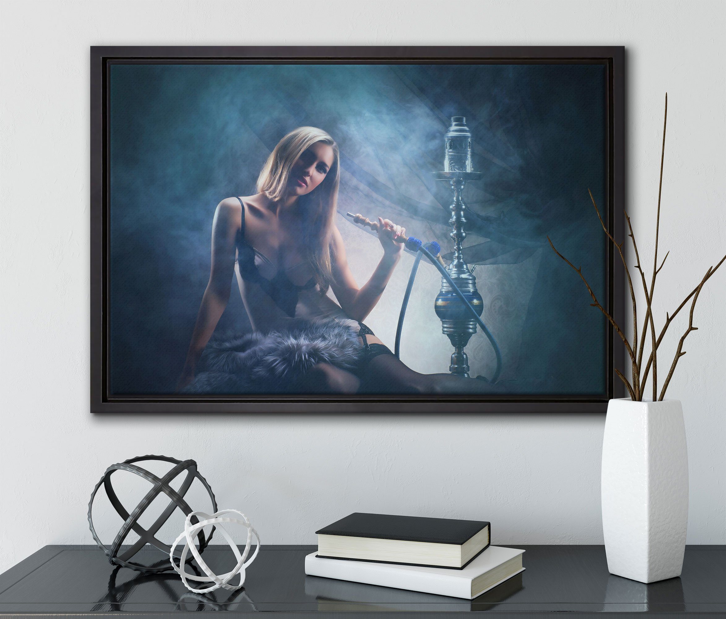 Nebel, Wanddekoration gefasst, mit Frau Schattenfugen-Bilderrahmen in einem St), Leinwandbild im Pixxprint (1 Shisha inkl. Leinwandbild bespannt, fertig Zackenaufhänger